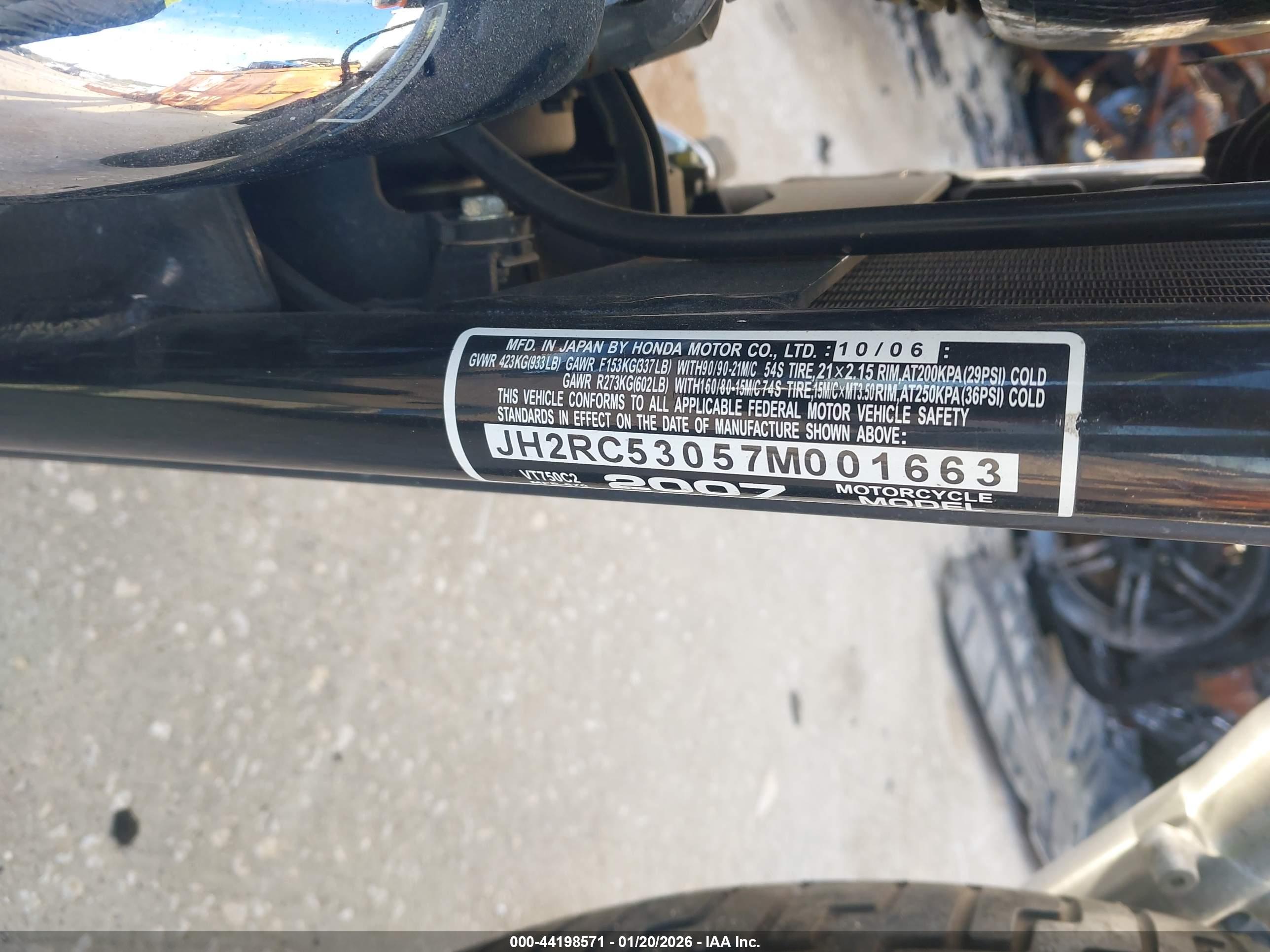 HONDA VT750 image 9
