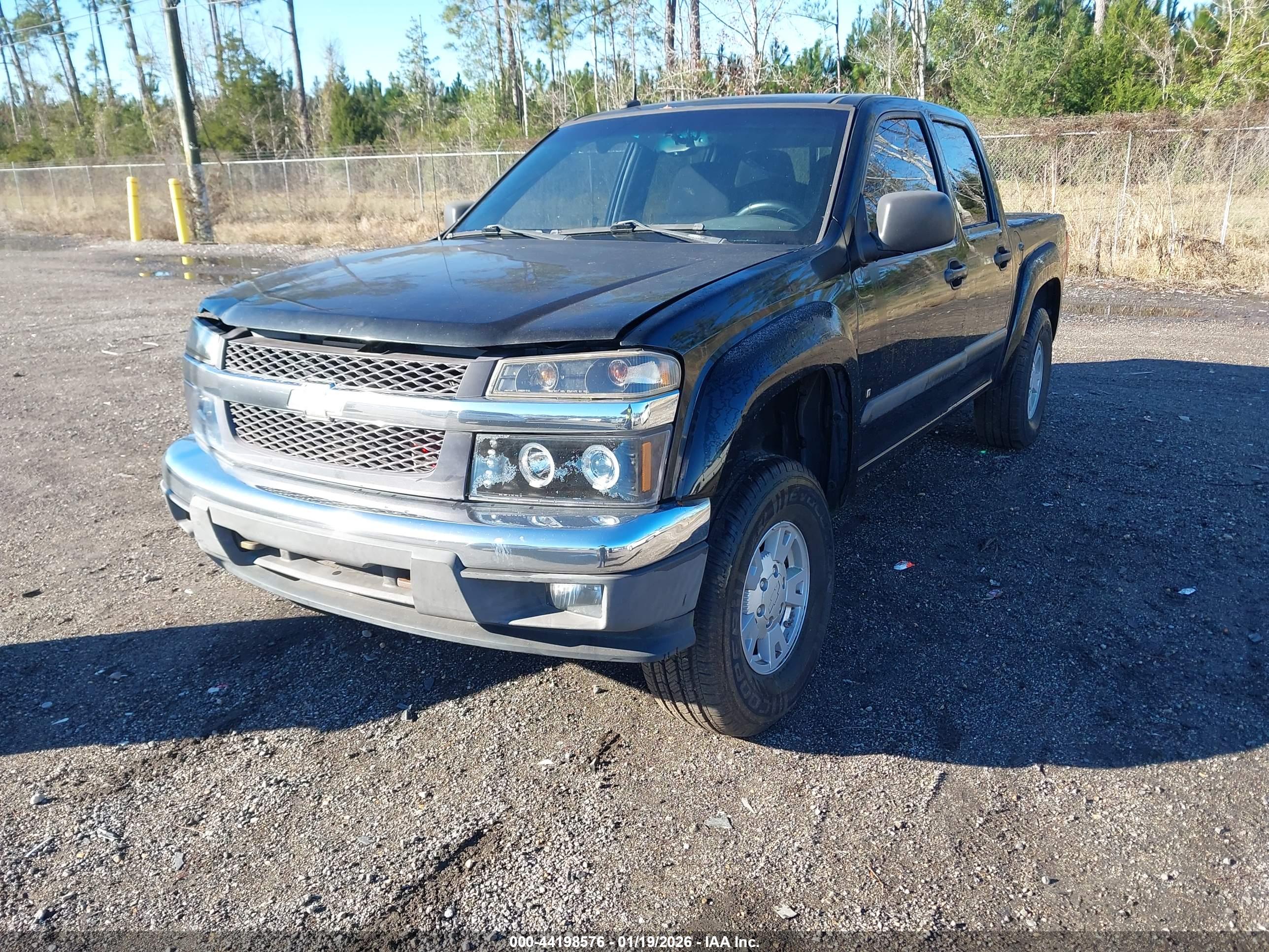 CHEVROLET COLORADO image 2