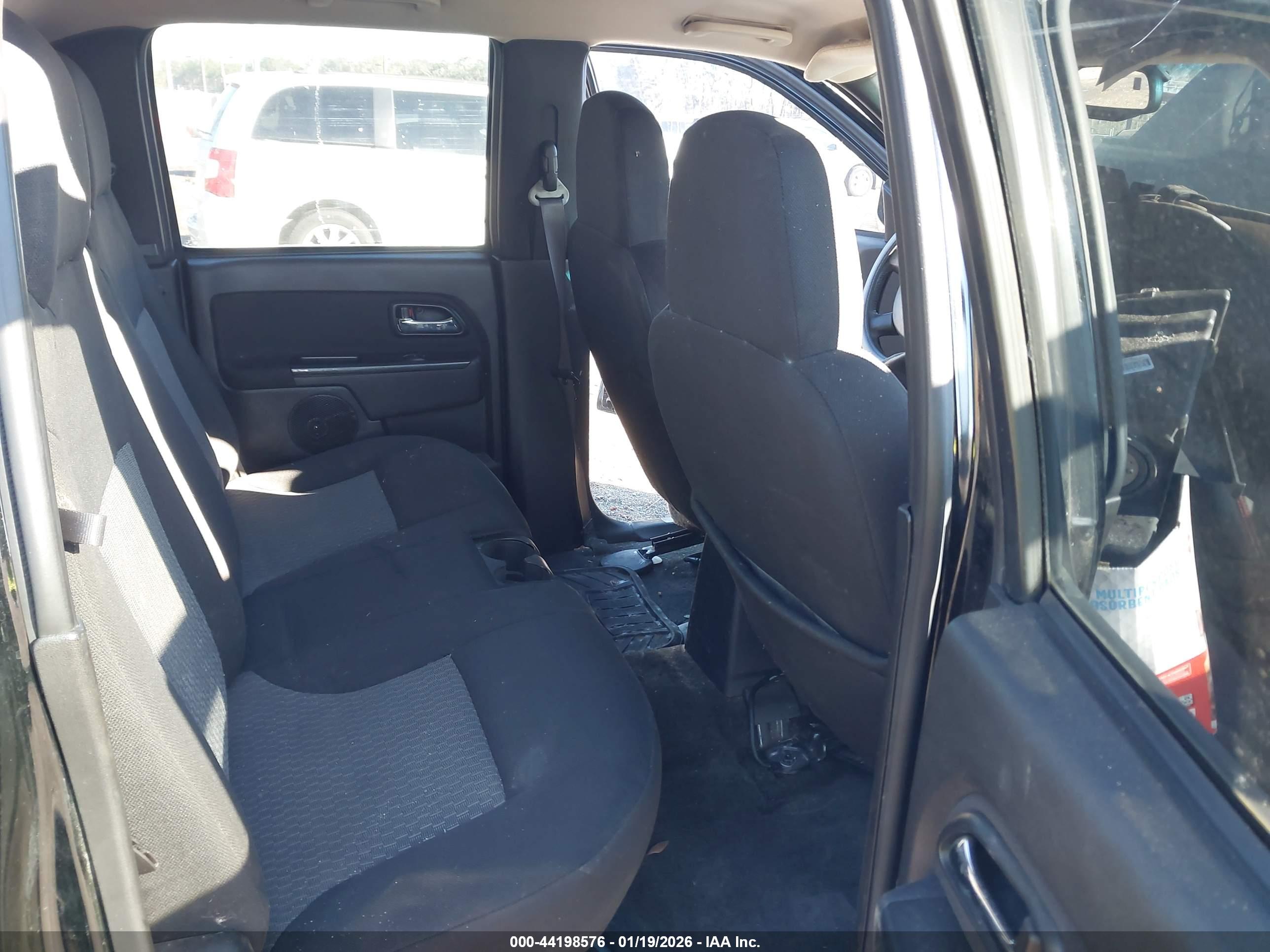 CHEVROLET COLORADO image 8