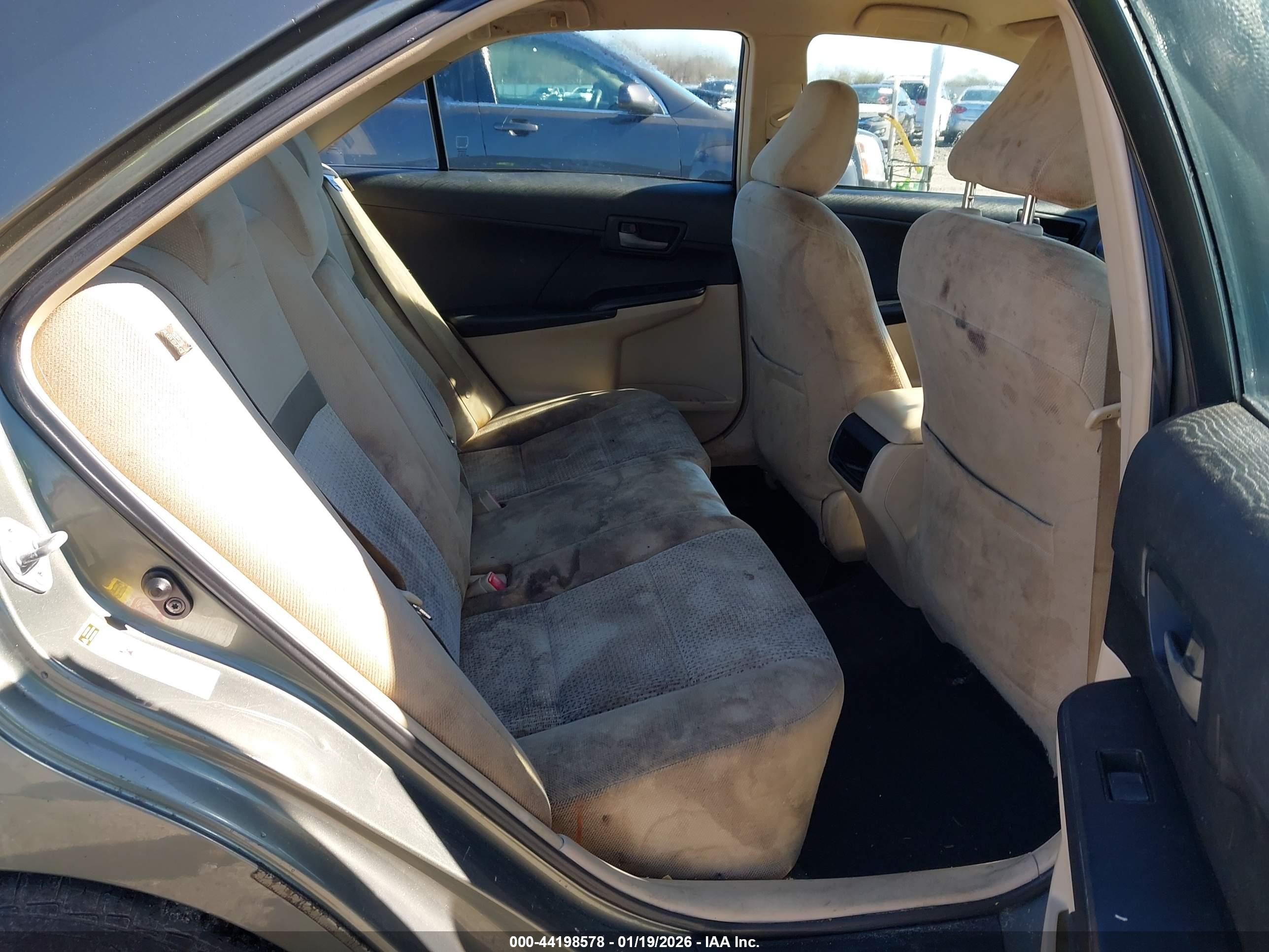 TOYOTA CAMRY image 8