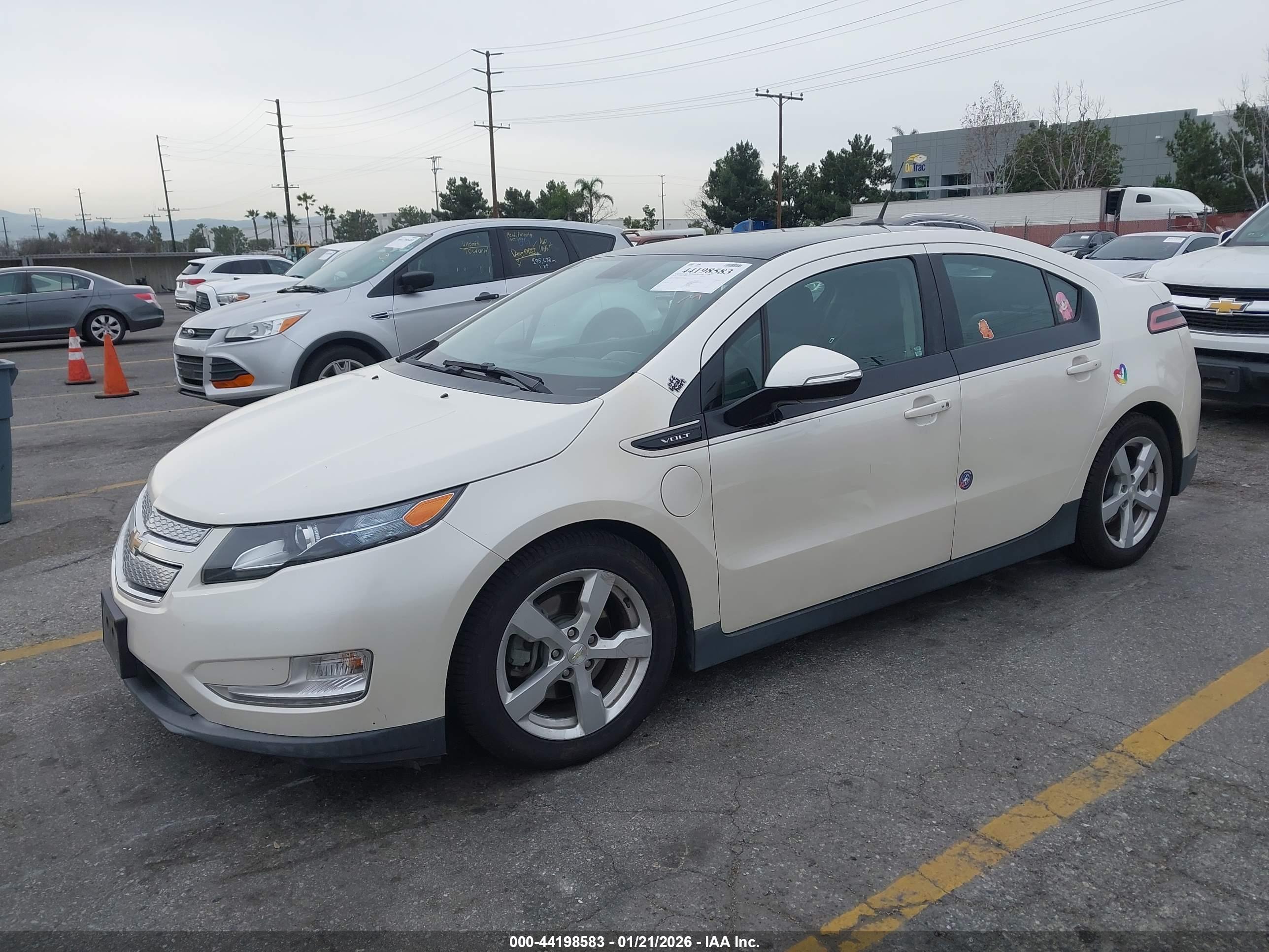 CHEVROLET VOLT image 2