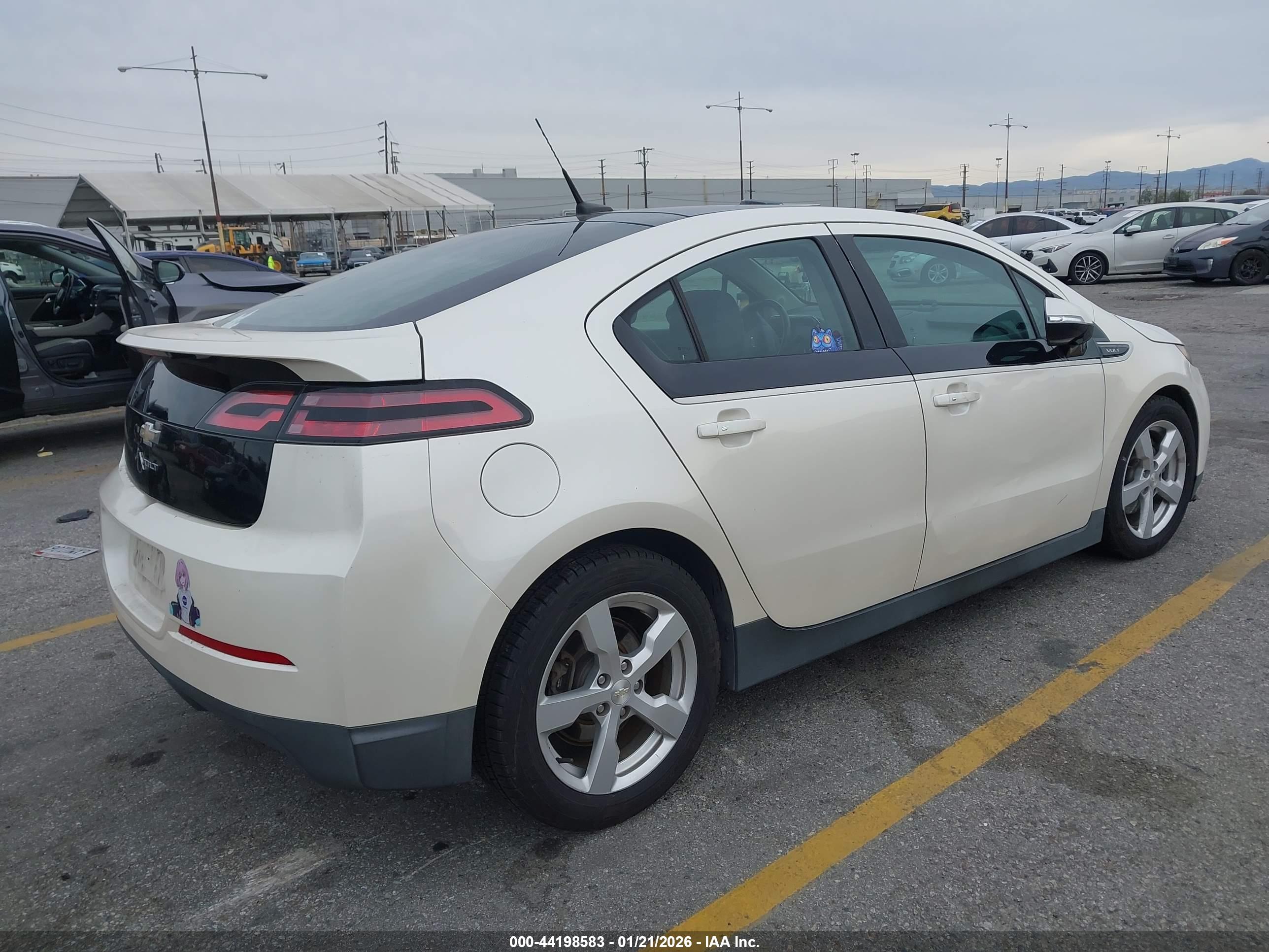 CHEVROLET VOLT image 4