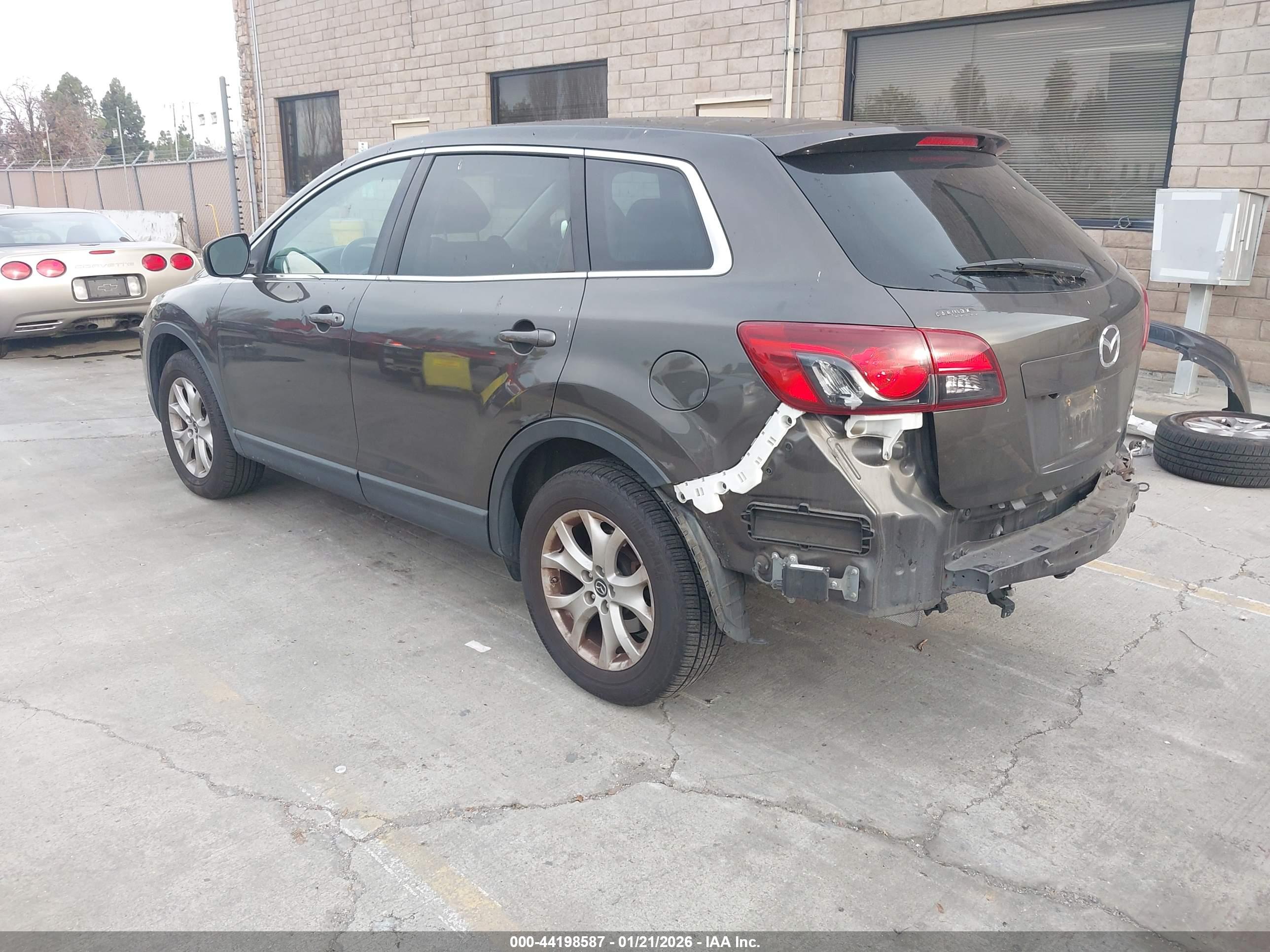 MAZDA CX-9 image 3