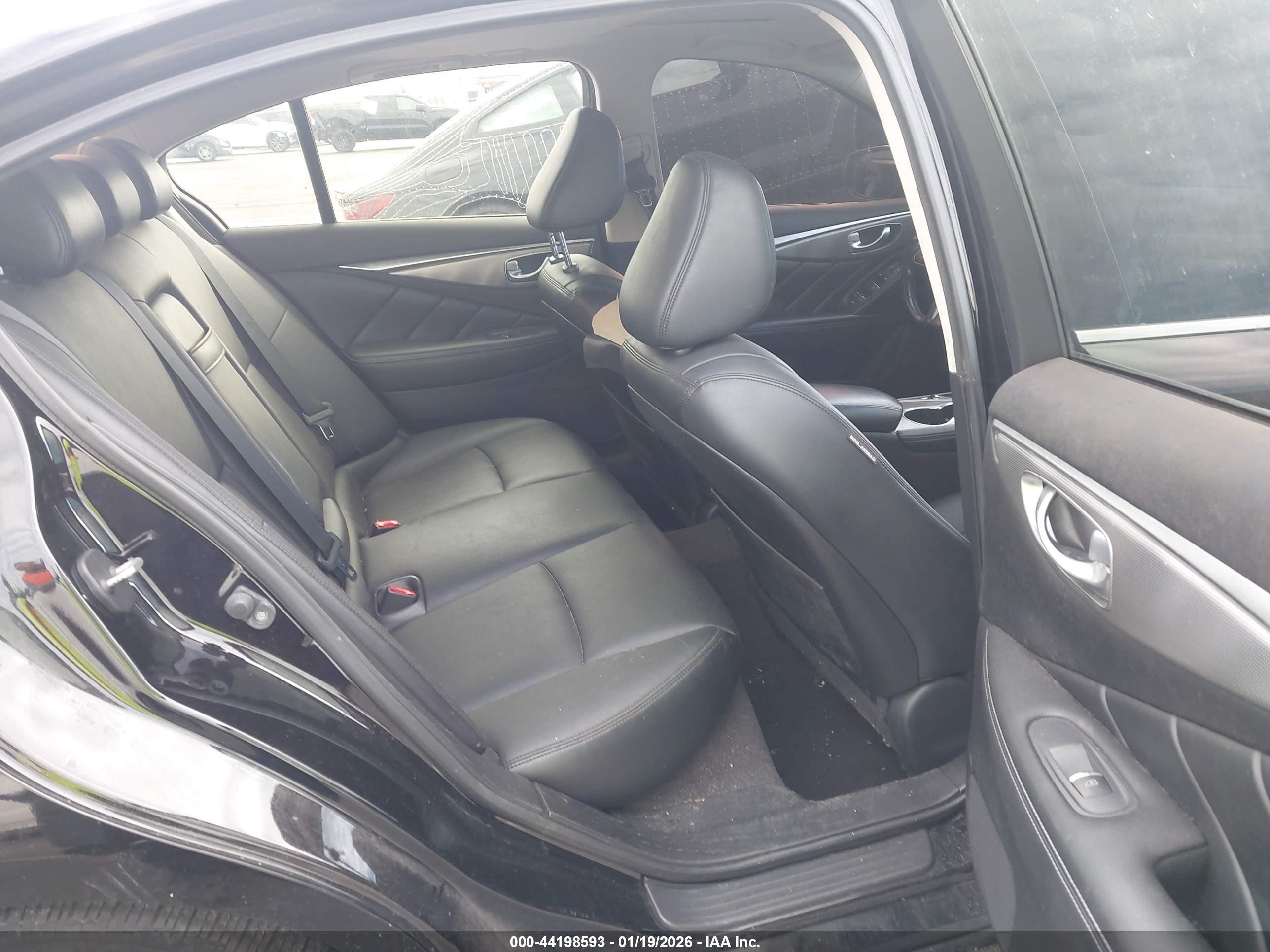 INFINITI Q50 image 8