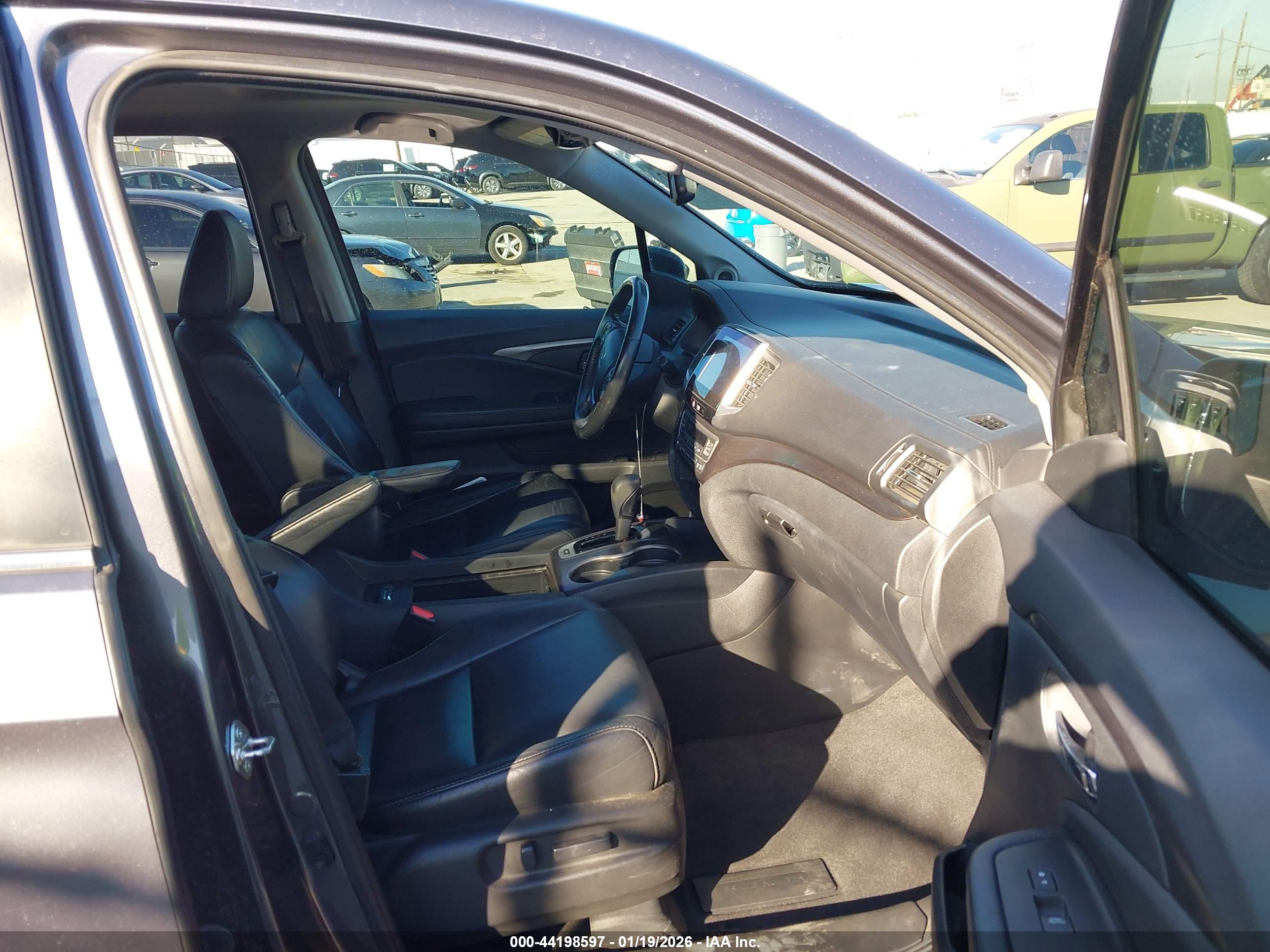 HONDA PILOT image 5