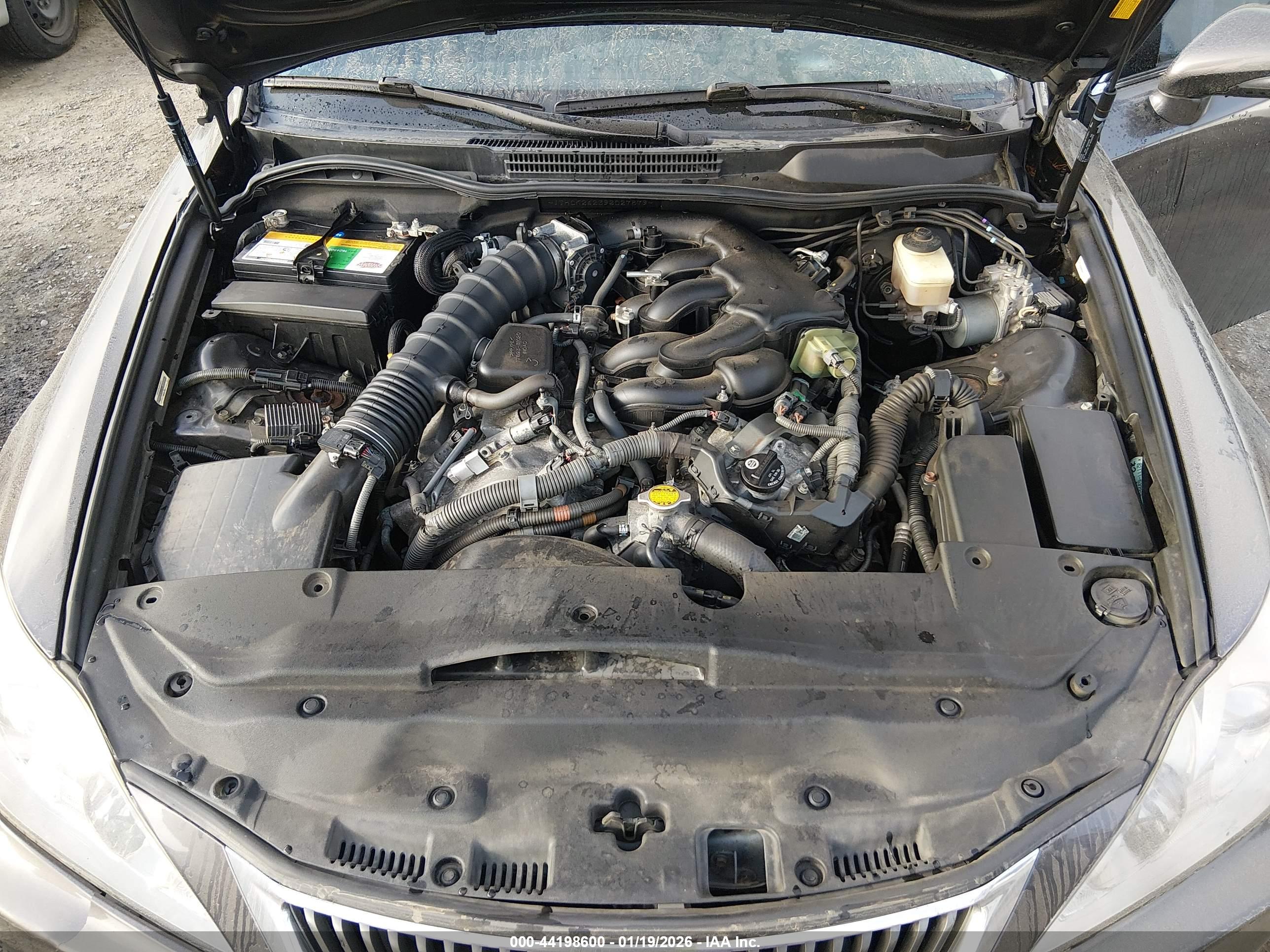 LEXUS IS image 10