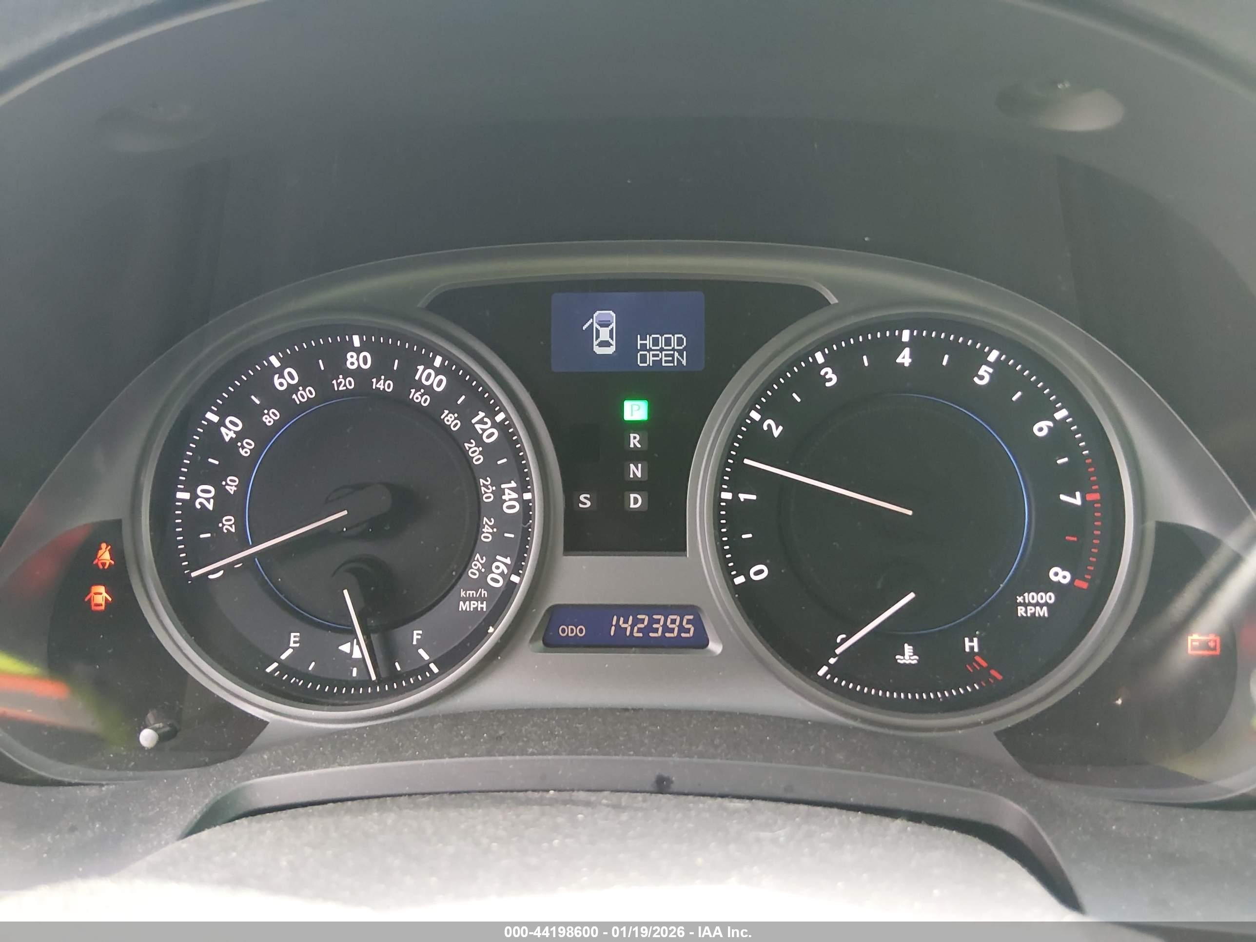 LEXUS IS image 7