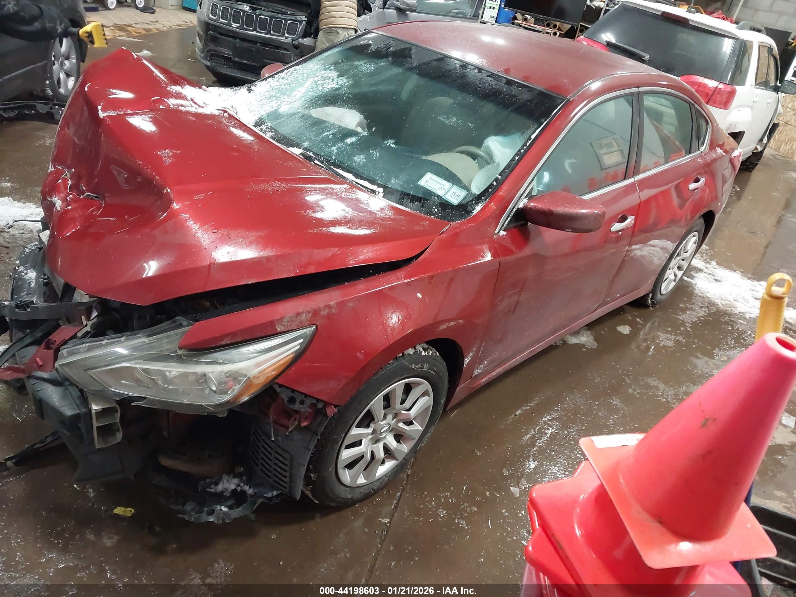 NISSAN ALTIMA image 2