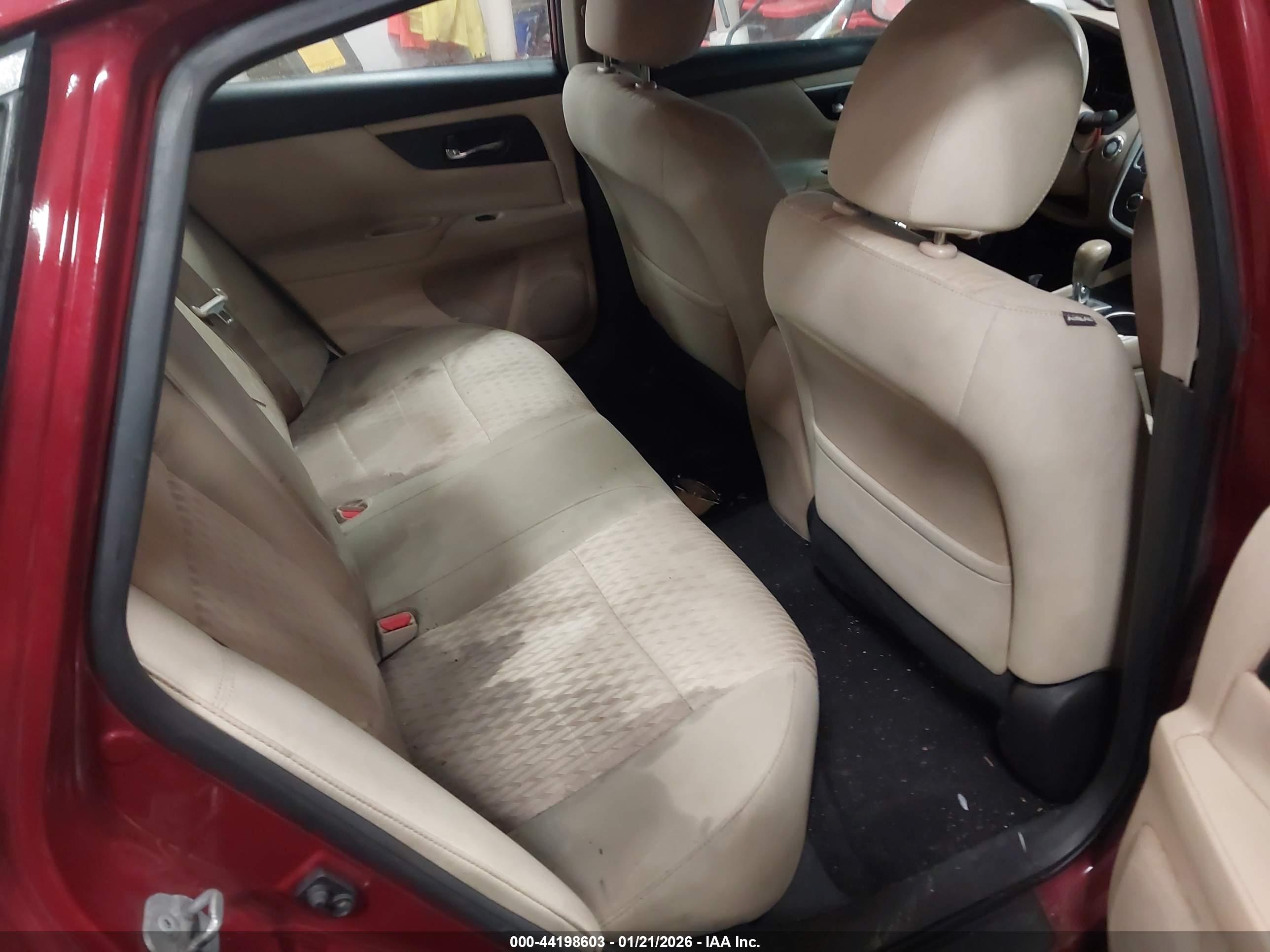 NISSAN ALTIMA image 8