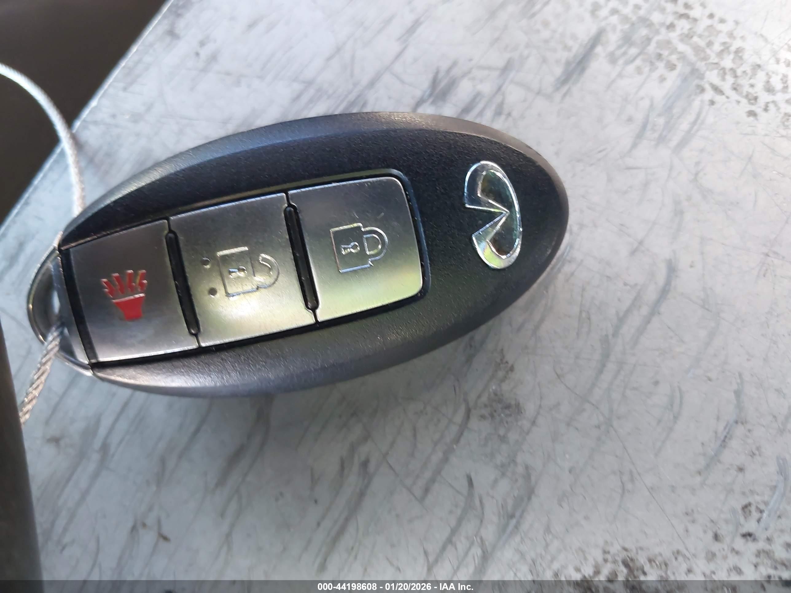 INFINITI FX35 image 11