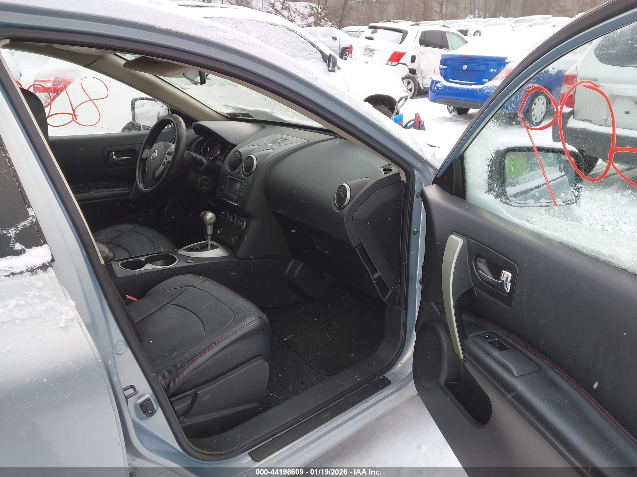 NISSAN ROGUE image 5
