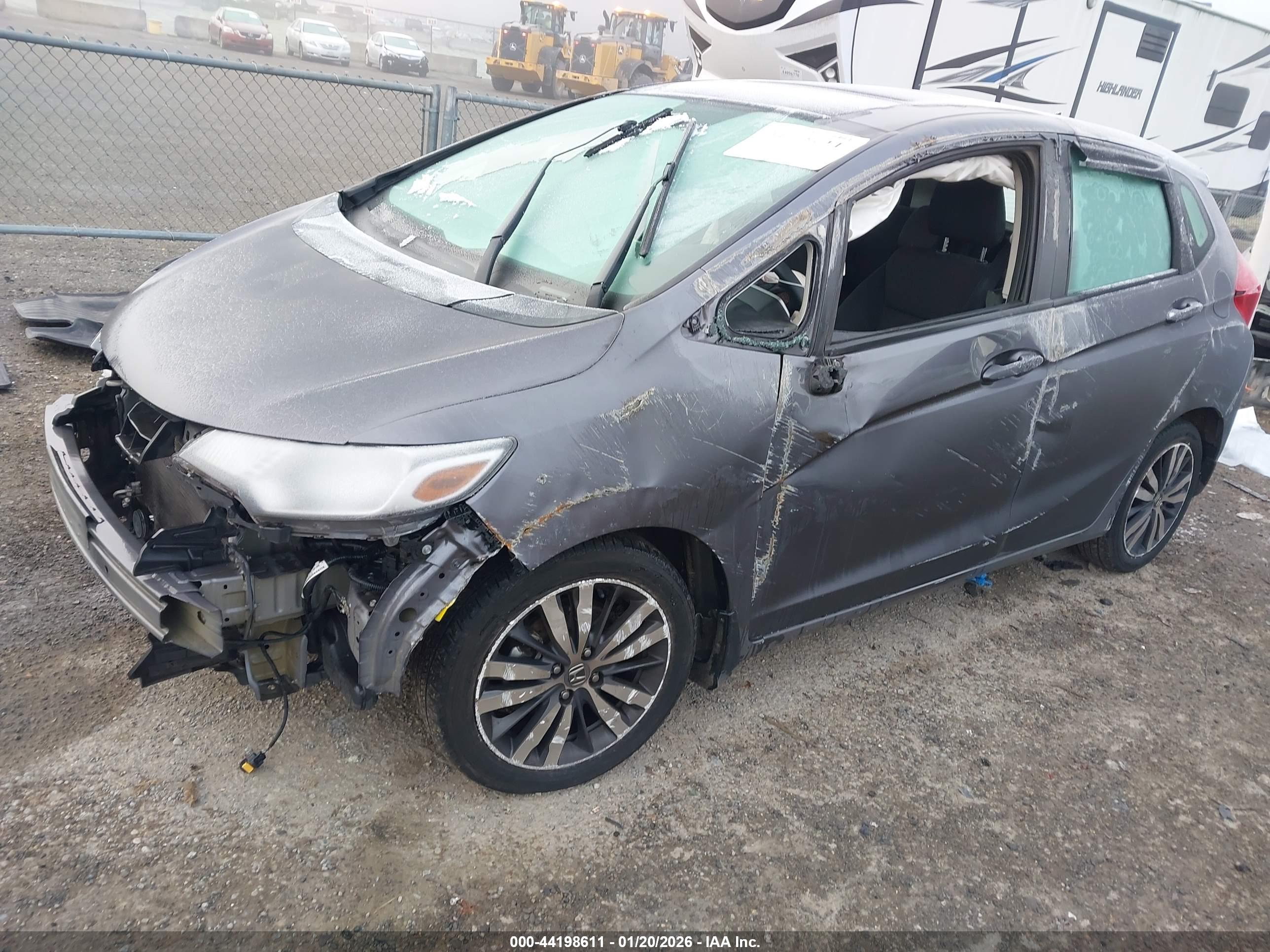 HONDA FIT image 2