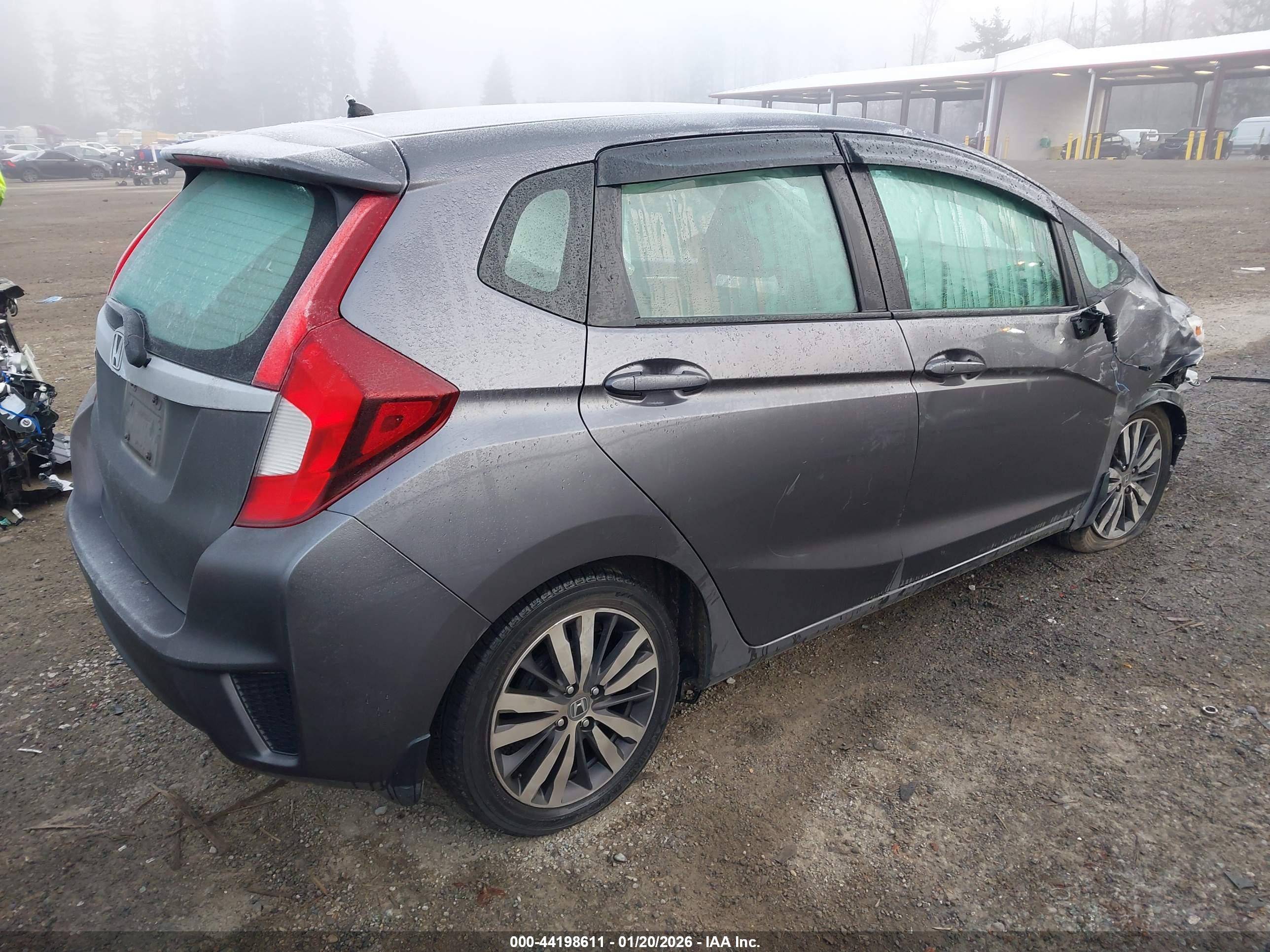 HONDA FIT image 4