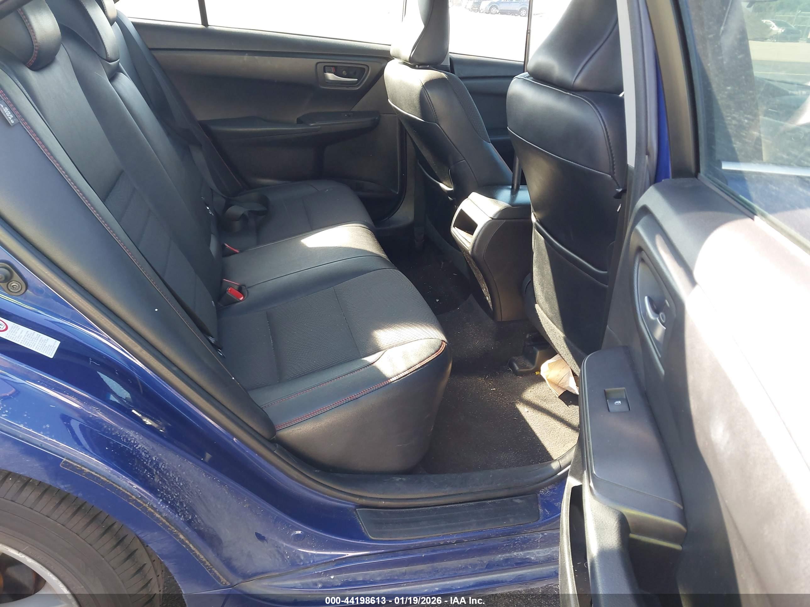 TOYOTA CAMRY image 8