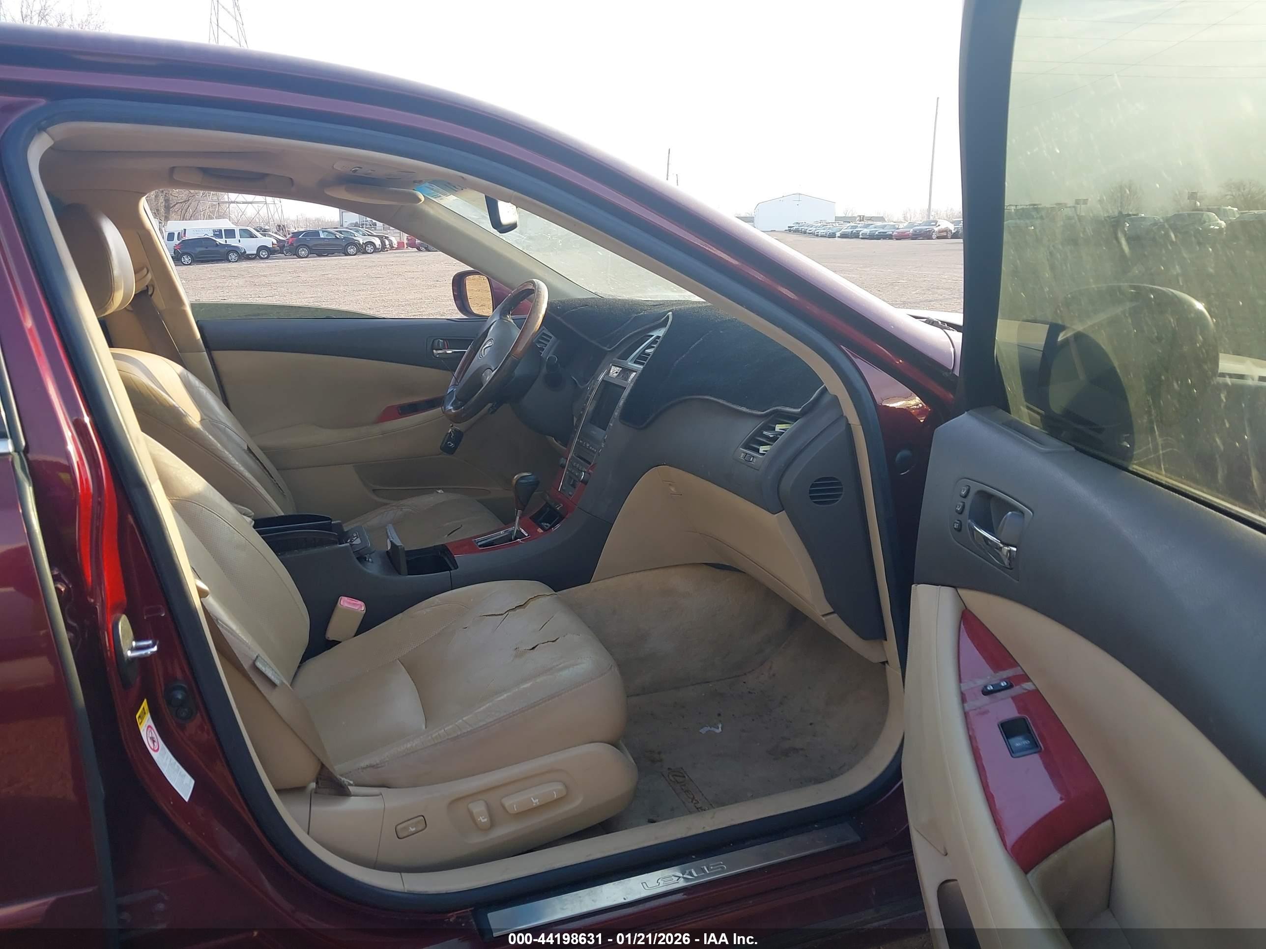 LEXUS ES image 5