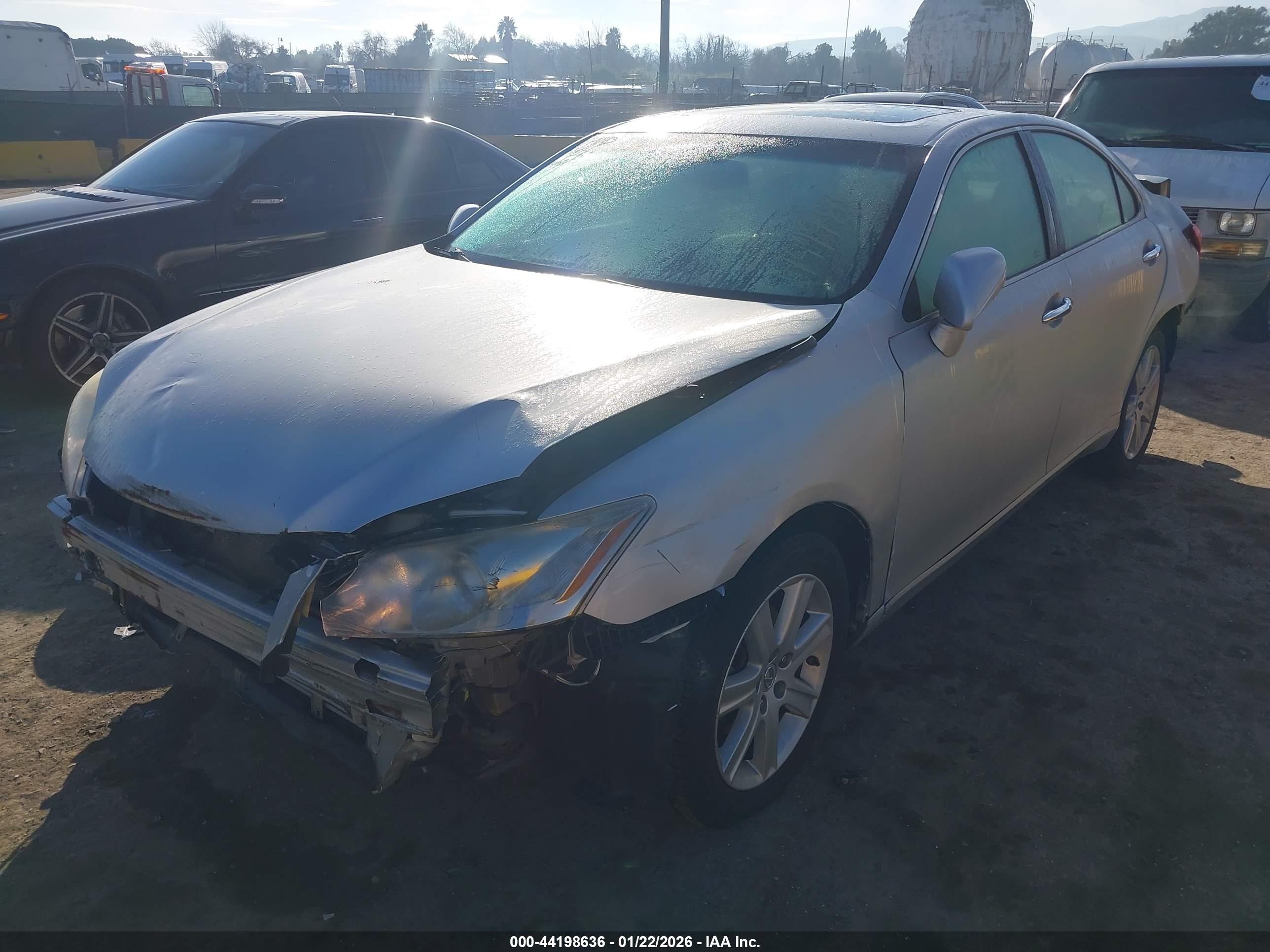 LEXUS ES image 6