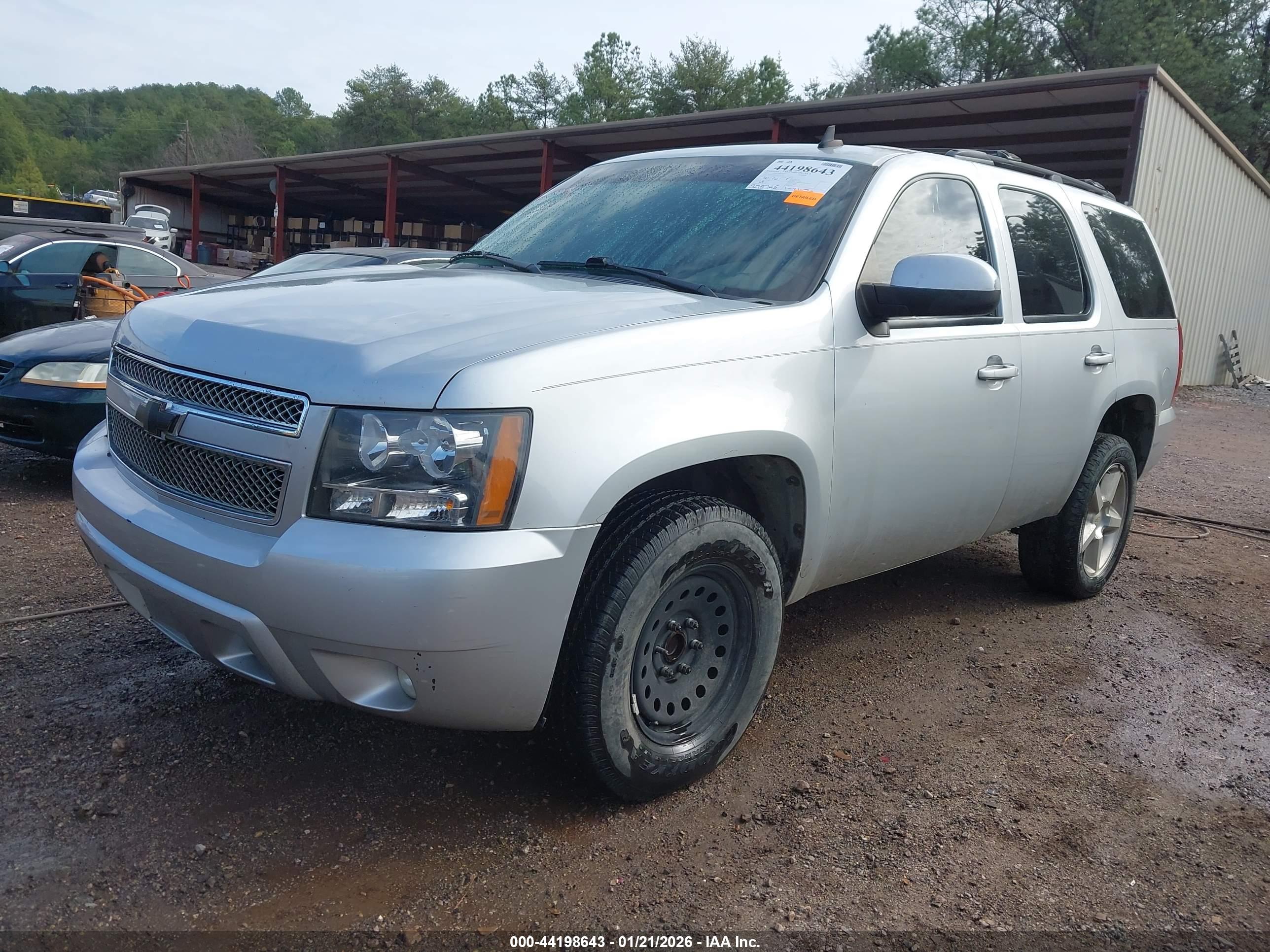 CHEVROLET TAHOE image 2