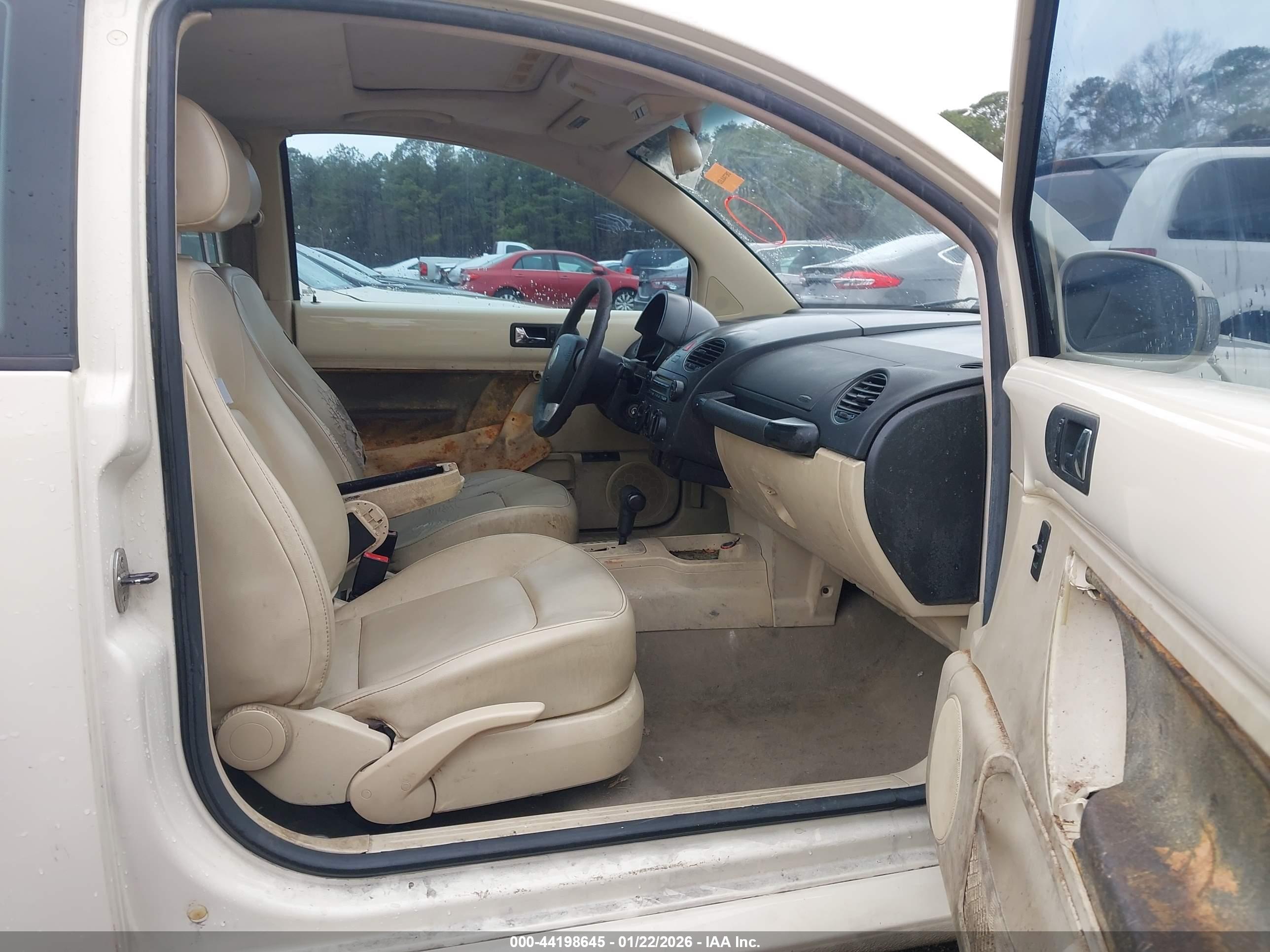 VOLKSWAGEN NEW image 5