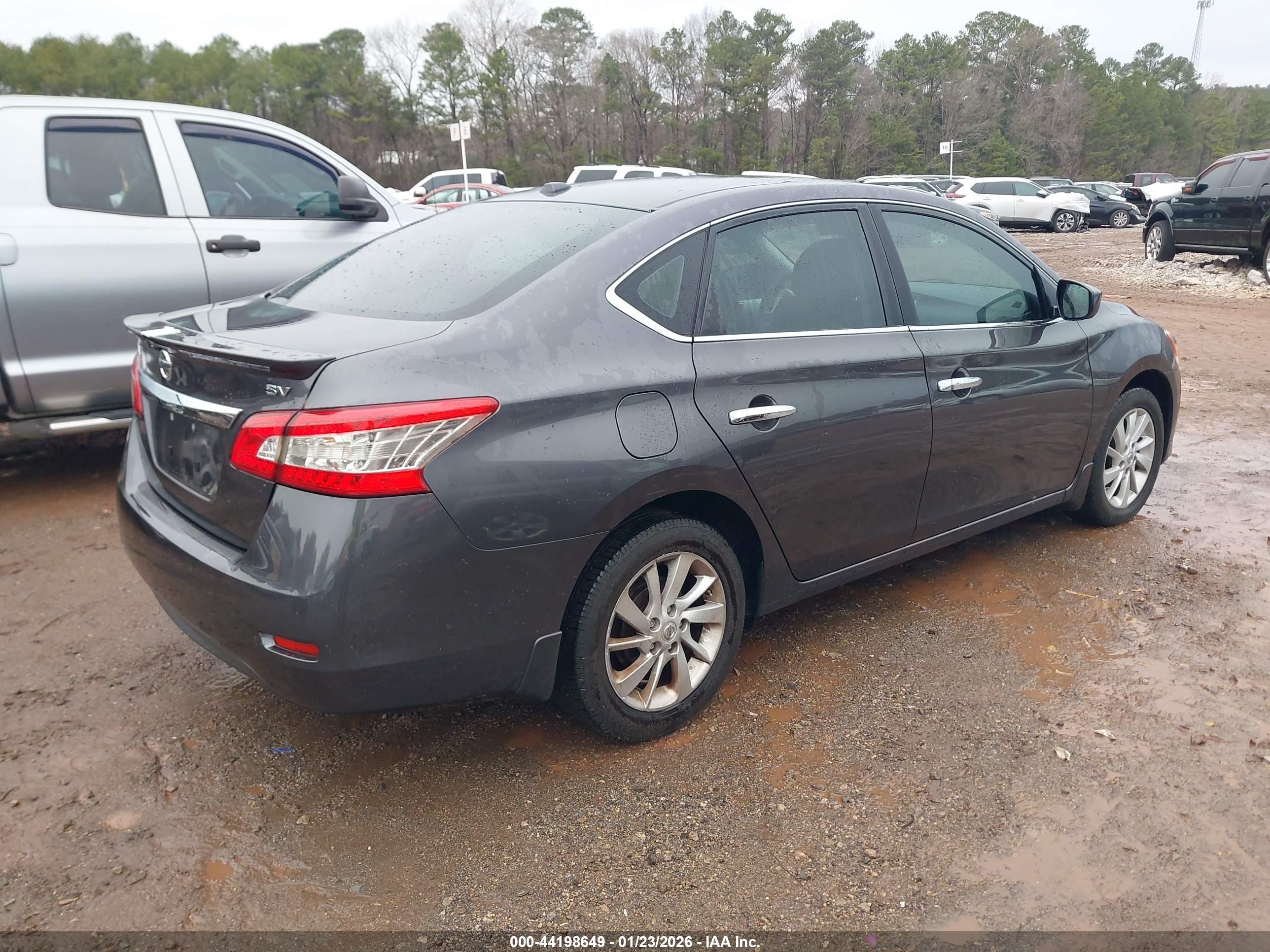 NISSAN SENTRA image 4
