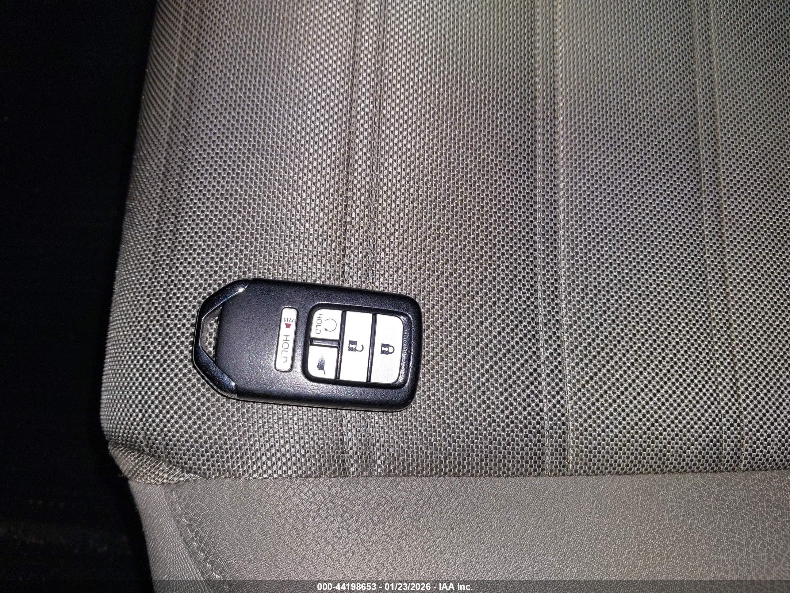 HONDA CR-V image 11