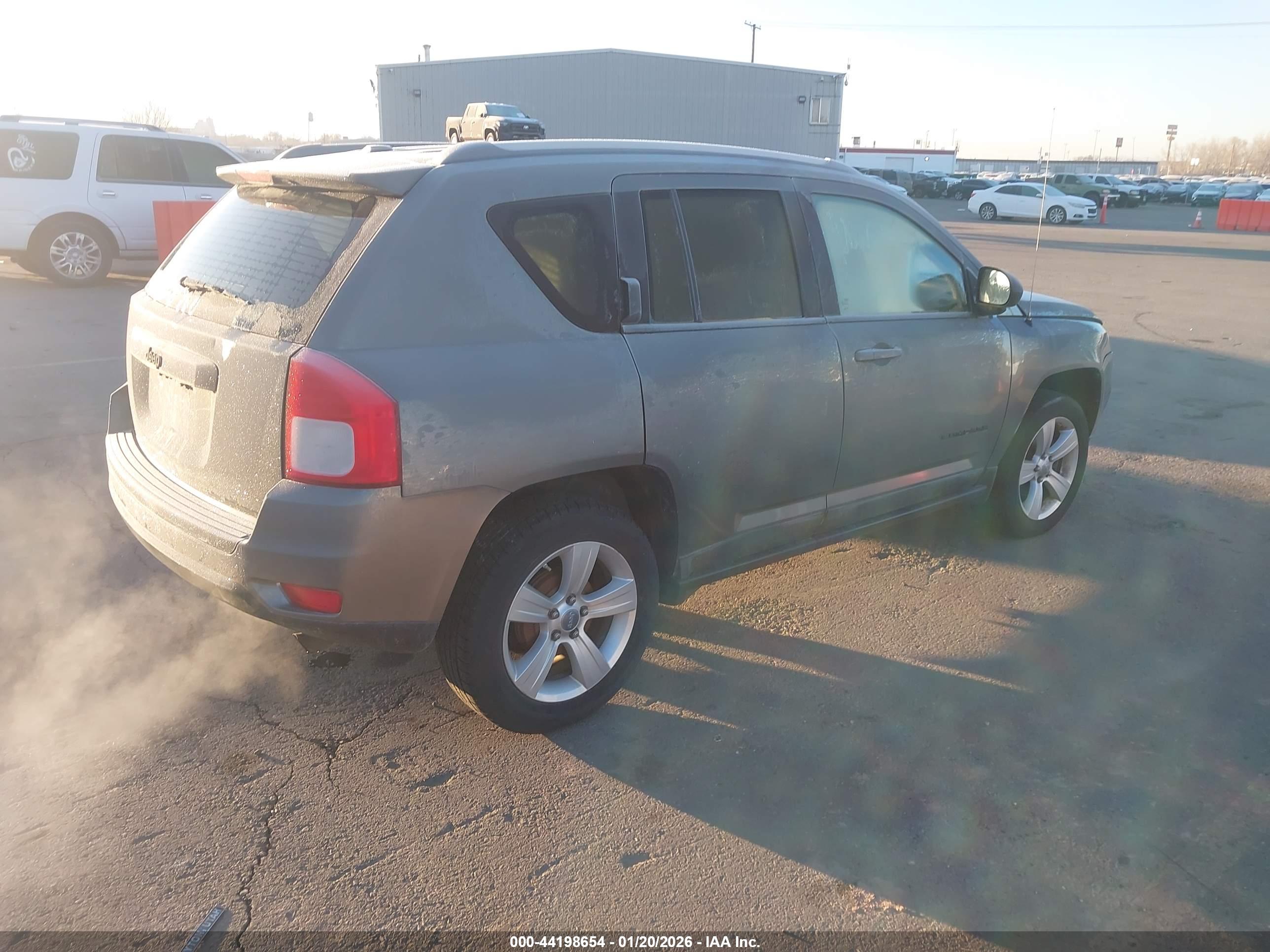 JEEP COMPASS image 4