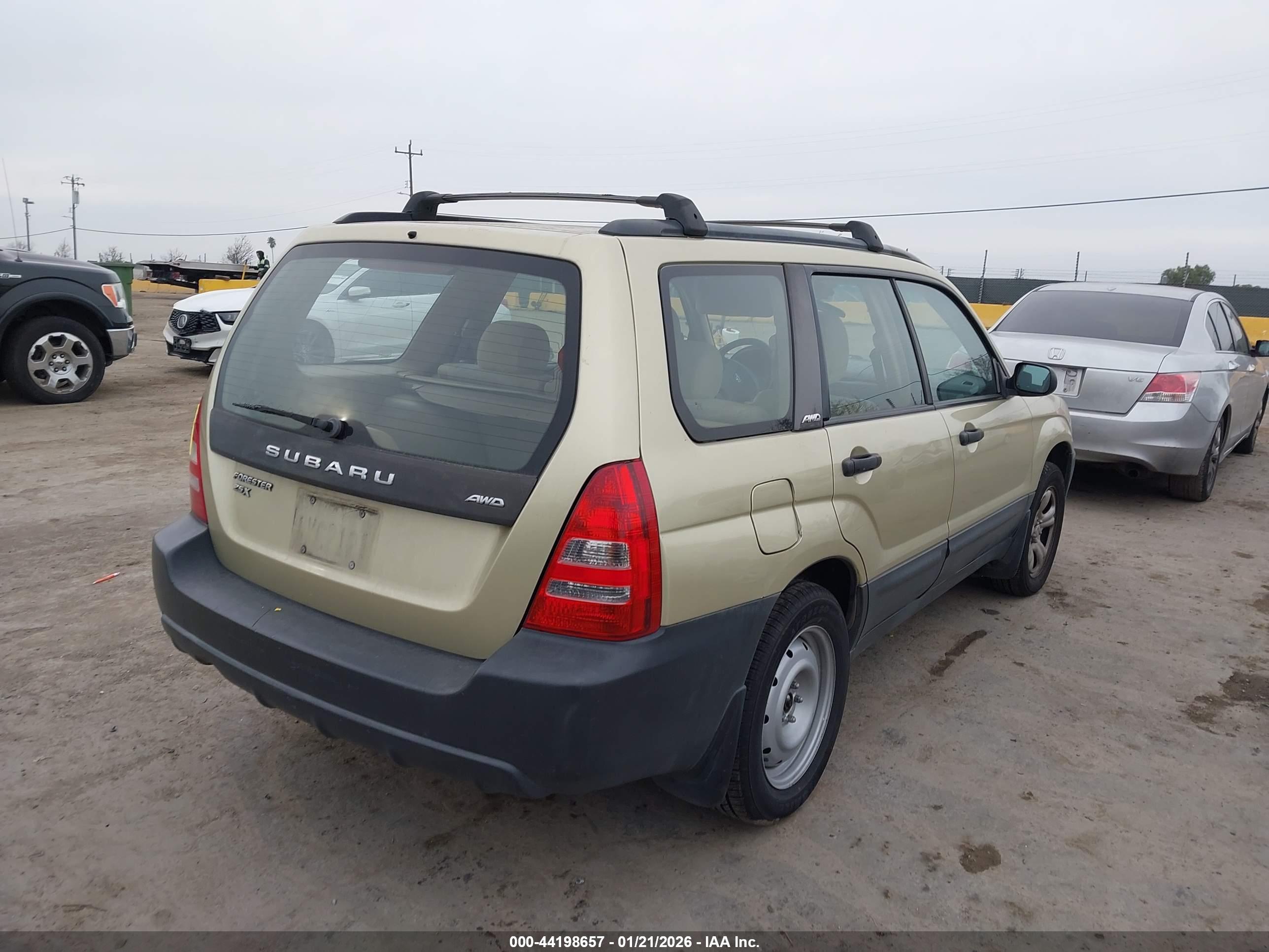 SUBARU FORESTER image 4