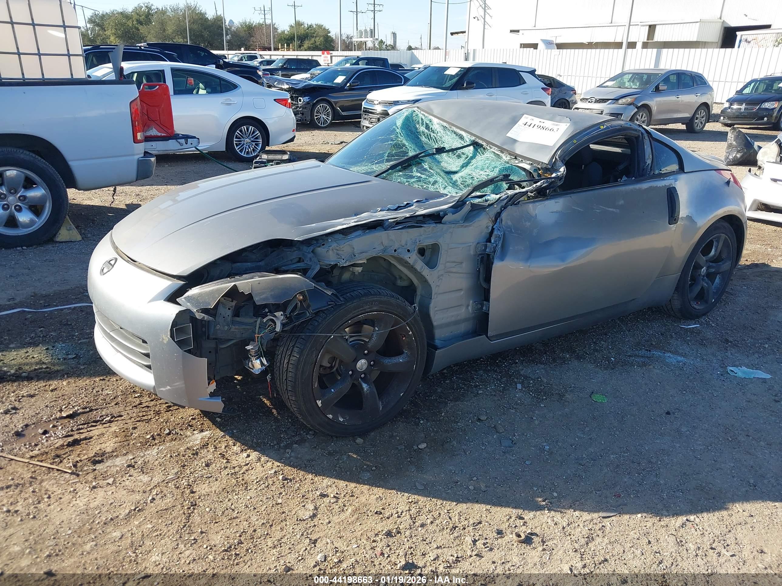 NISSAN 350Z image 2