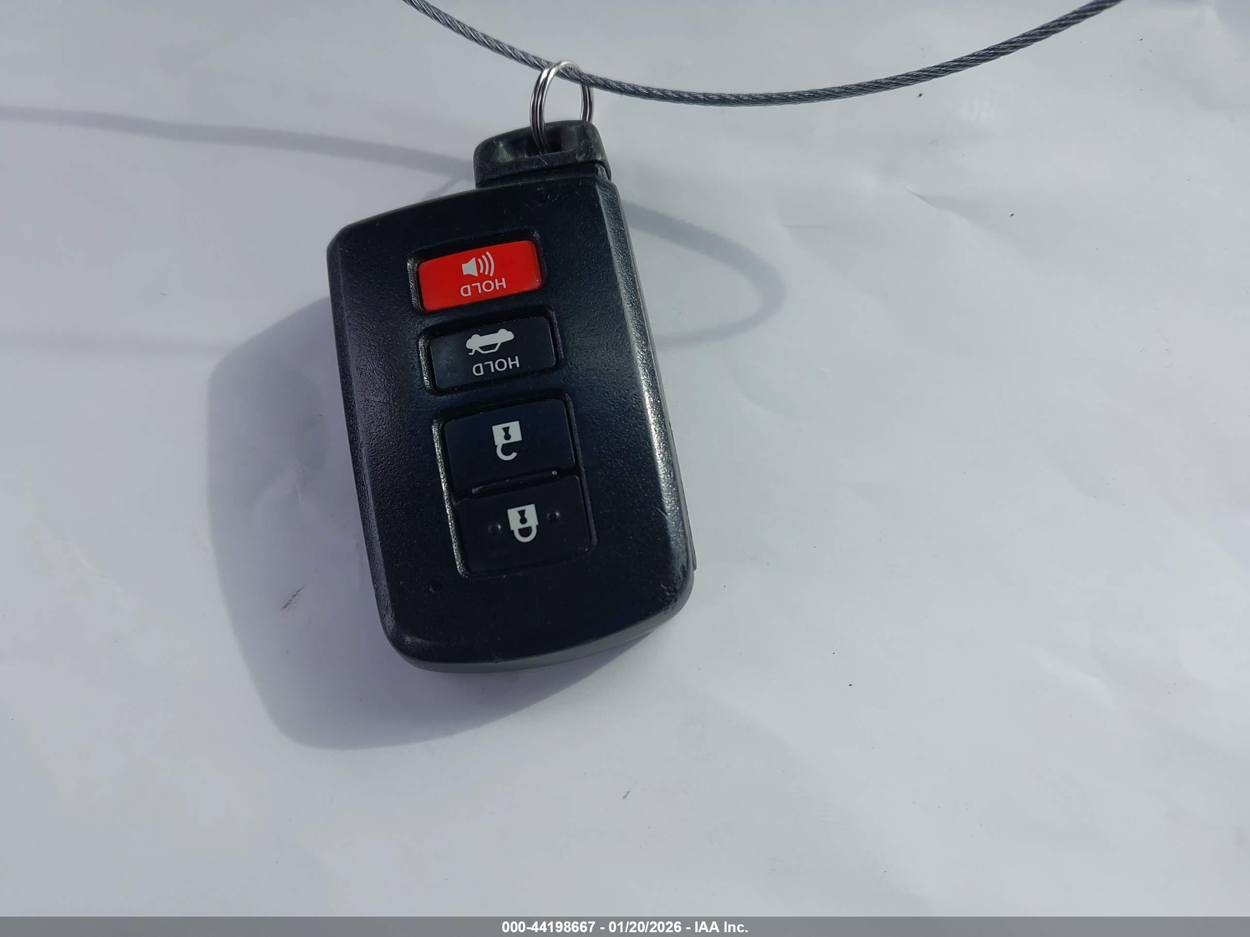 TOYOTA CAMRY image 11