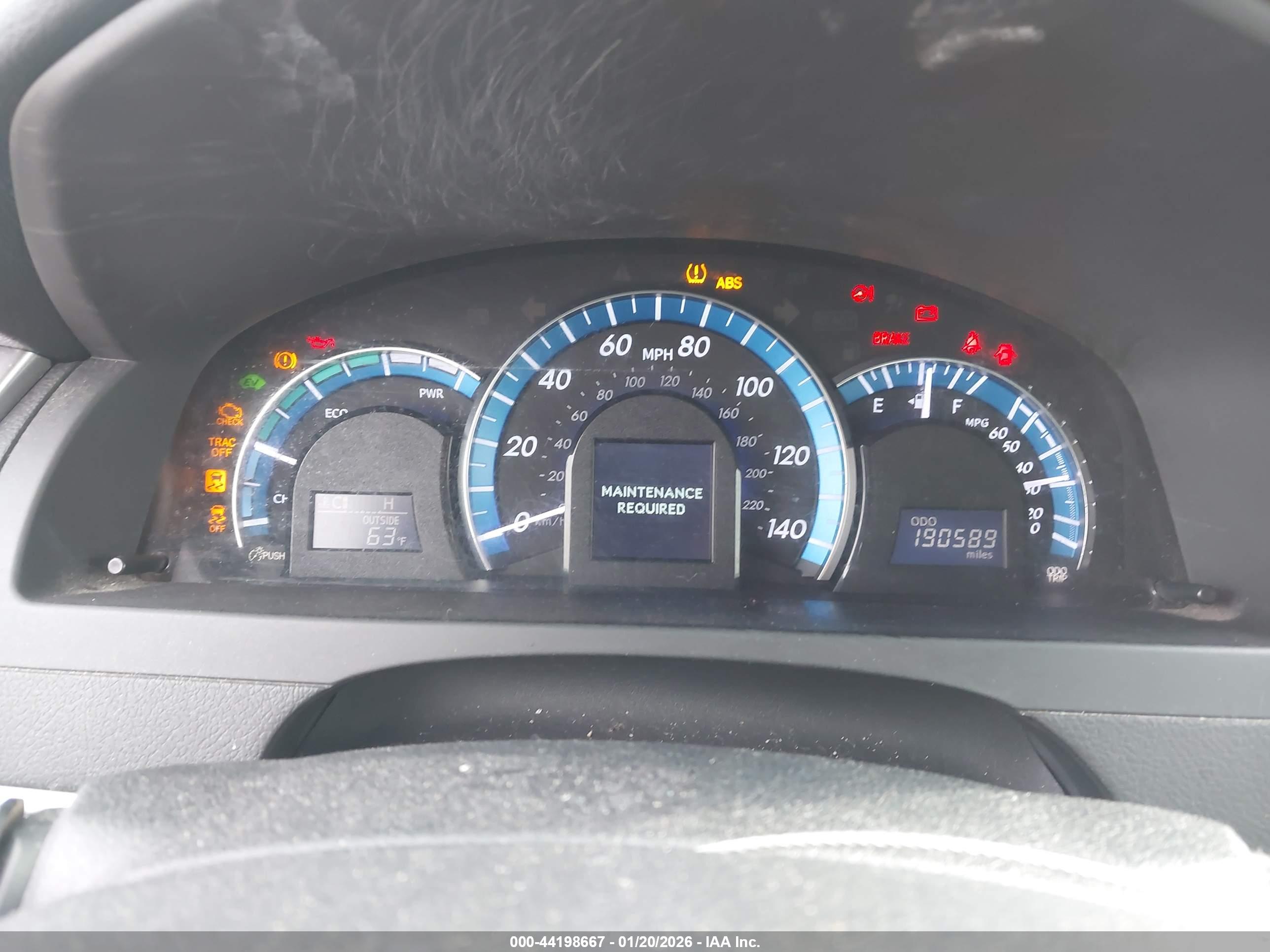 TOYOTA CAMRY image 7