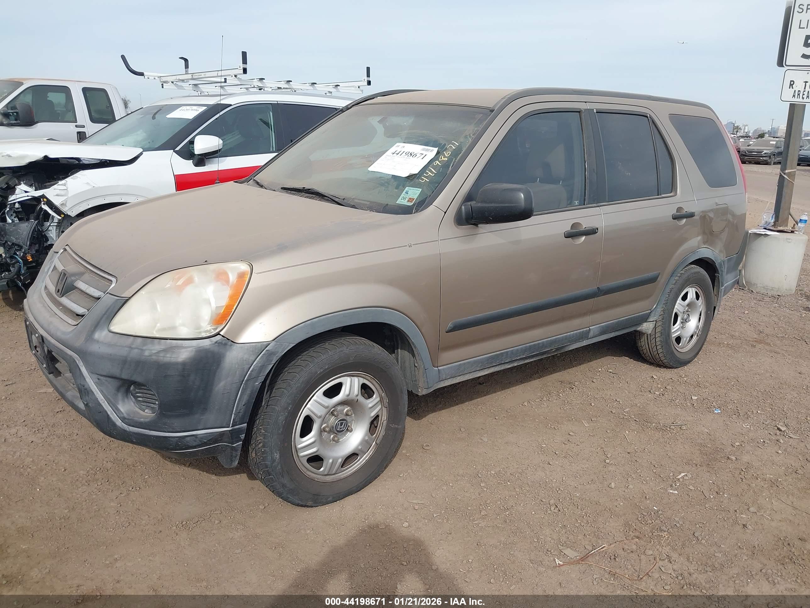 HONDA CR-V image 2