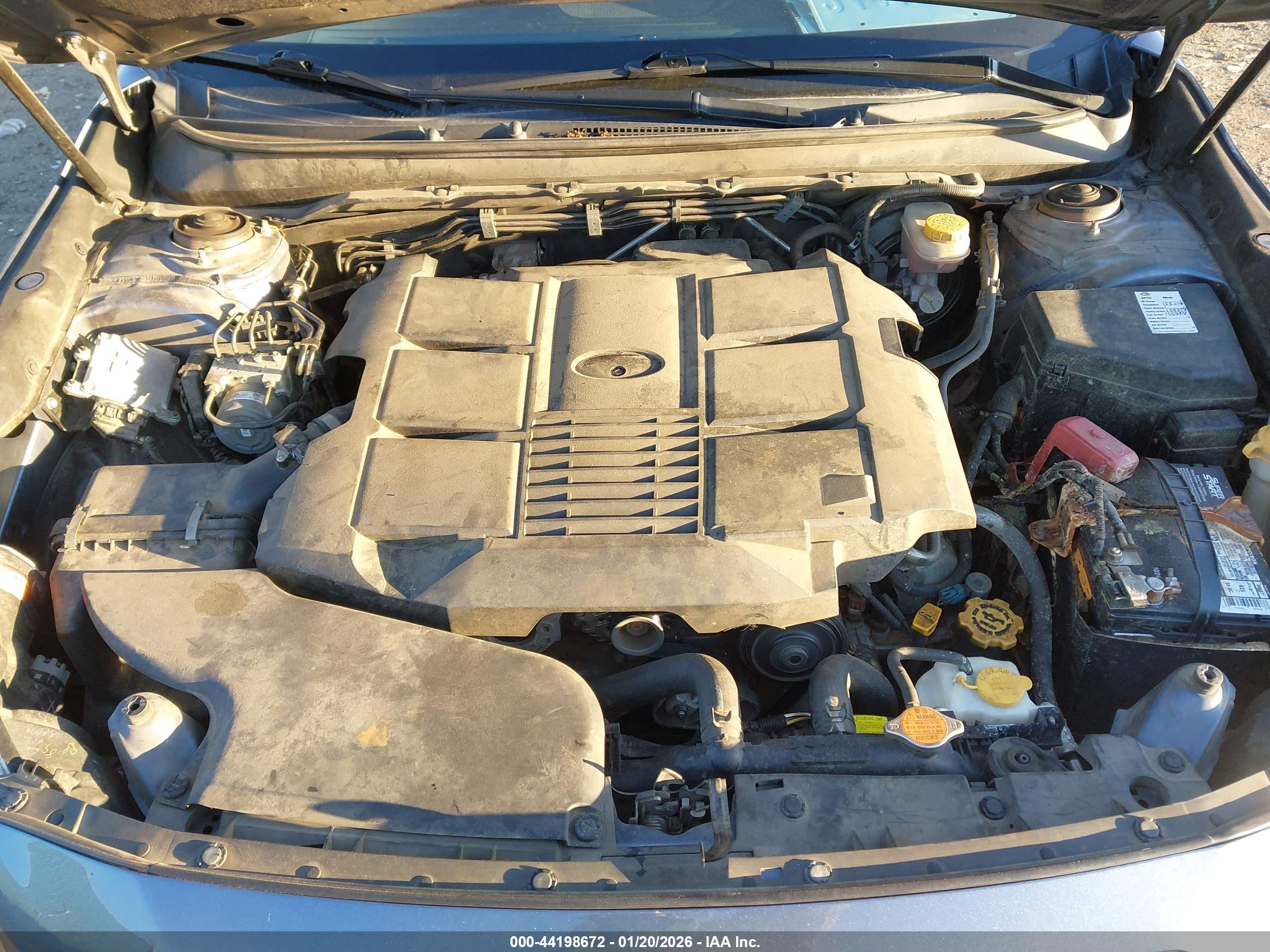 SUBARU OUTBACK image 10
