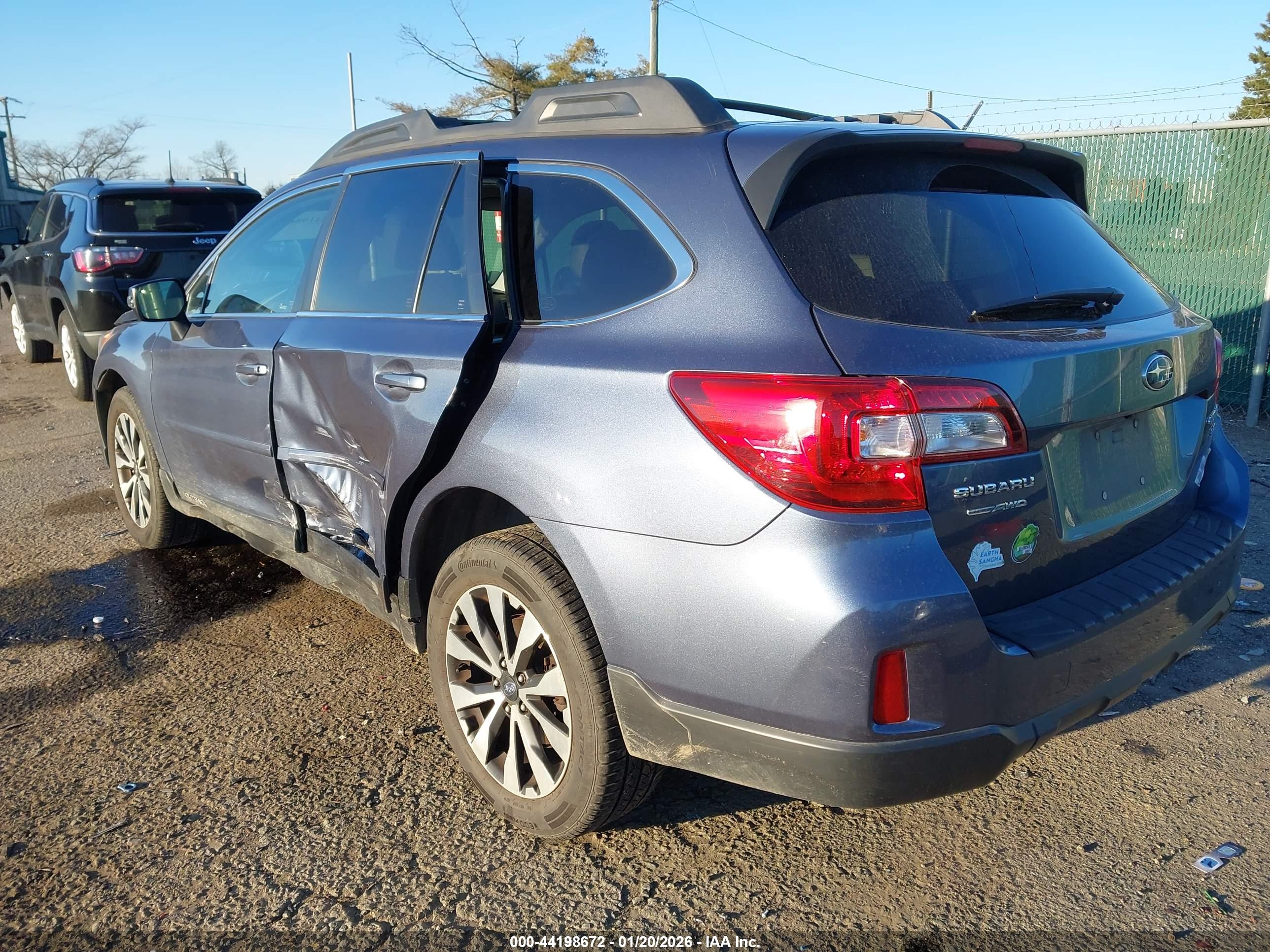 SUBARU OUTBACK image 3