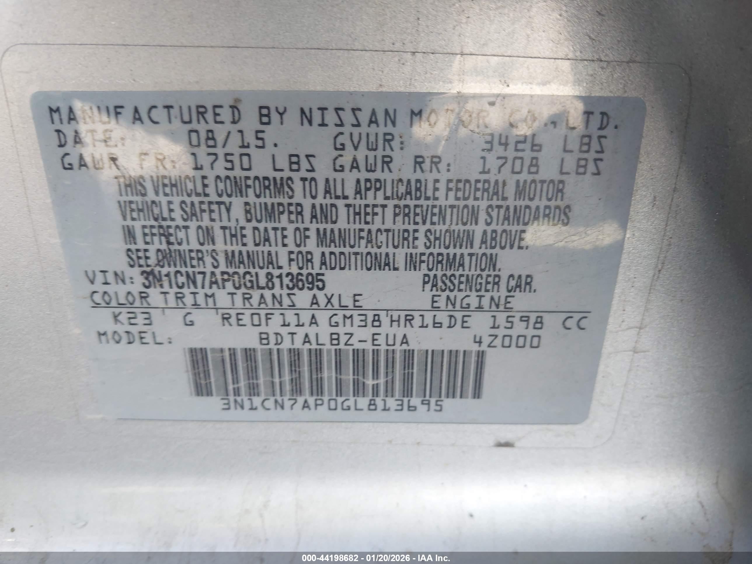 NISSAN VERSA image 9