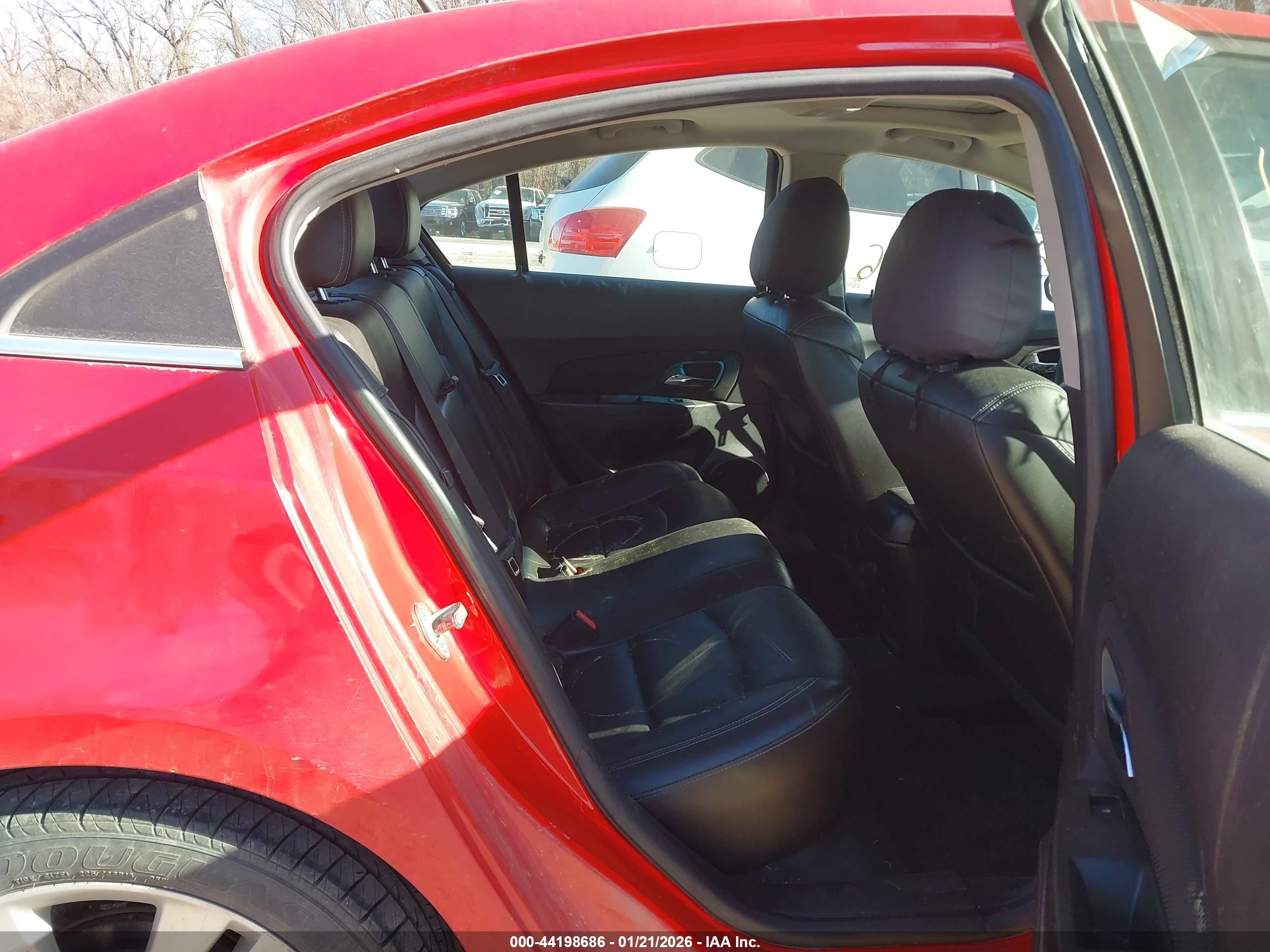 CHEVROLET CRUZE image 8