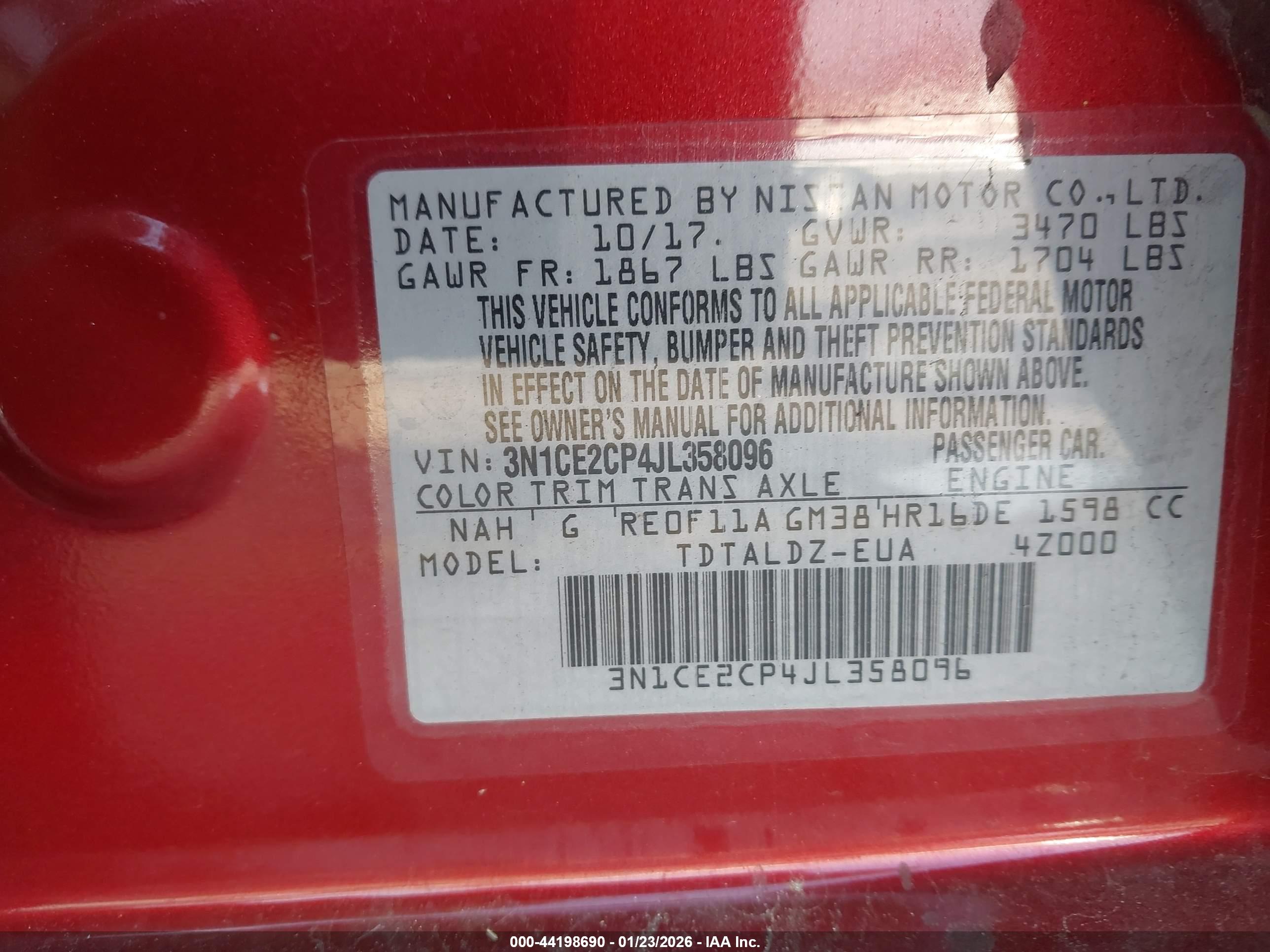 NISSAN VERSA image 9