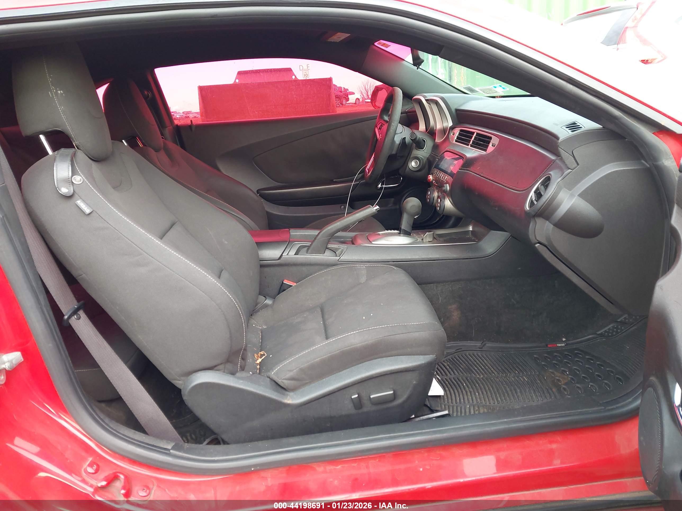 CHEVROLET CAMARO image 5
