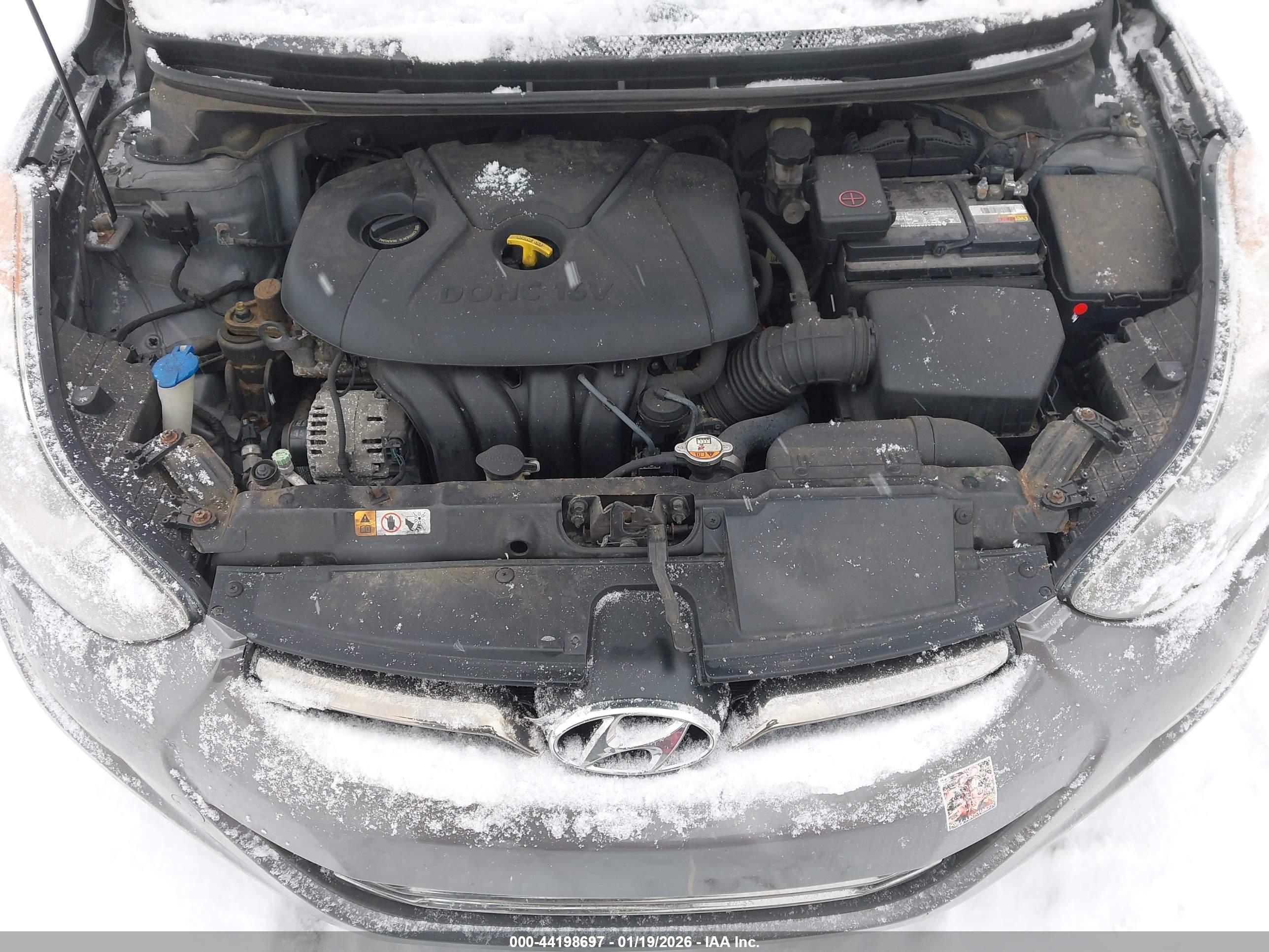 HYUNDAI ELANTRA image 10