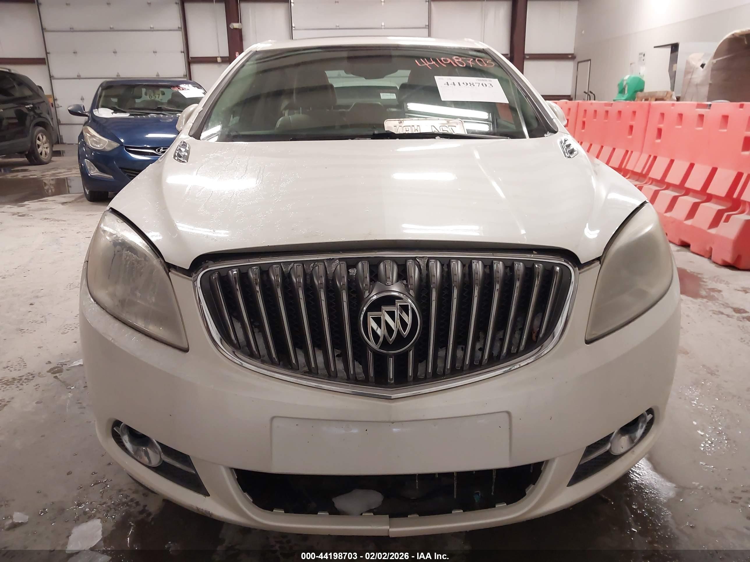 BUICK VERANO image 6