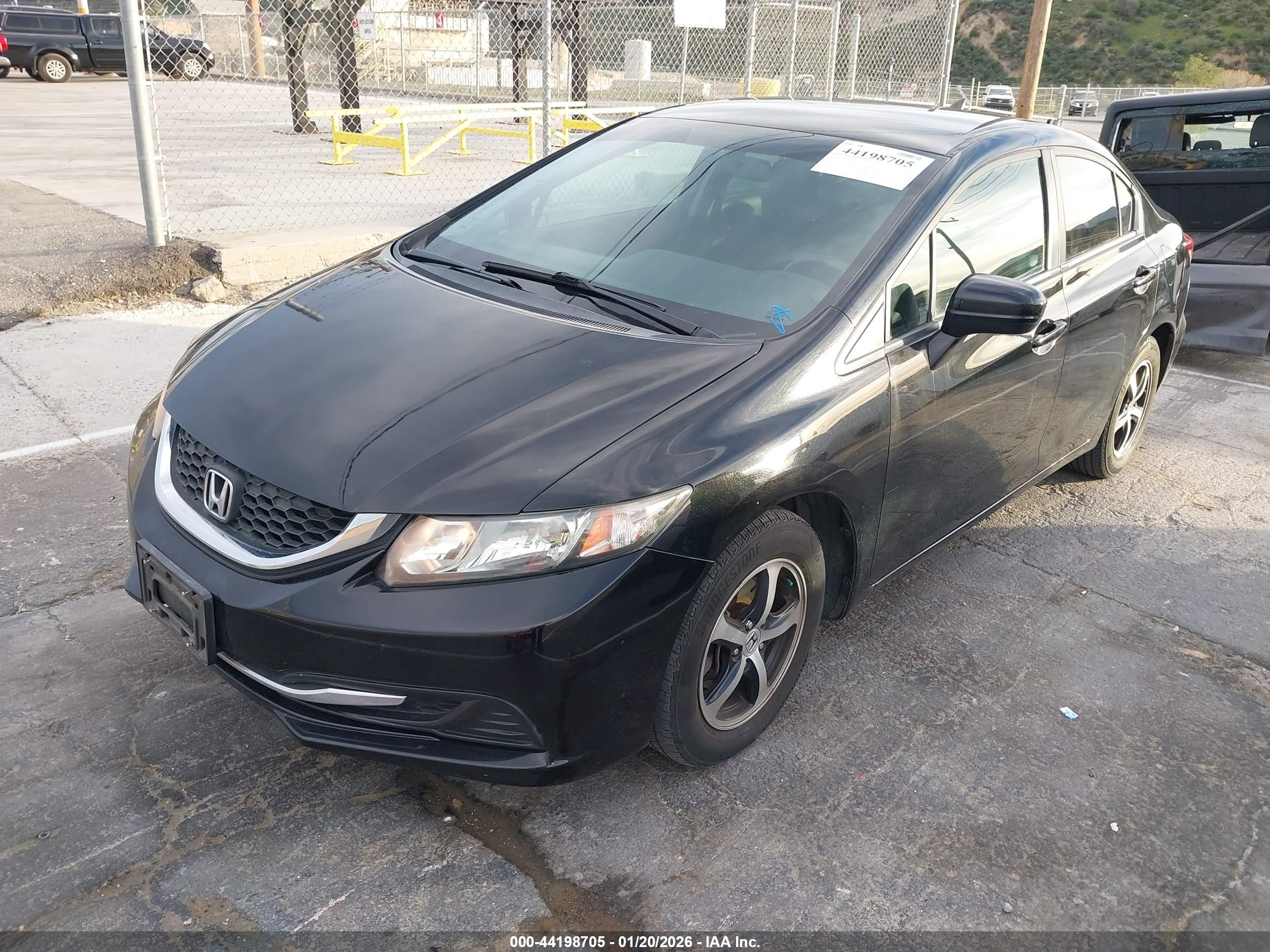 HONDA CIVIC image 2