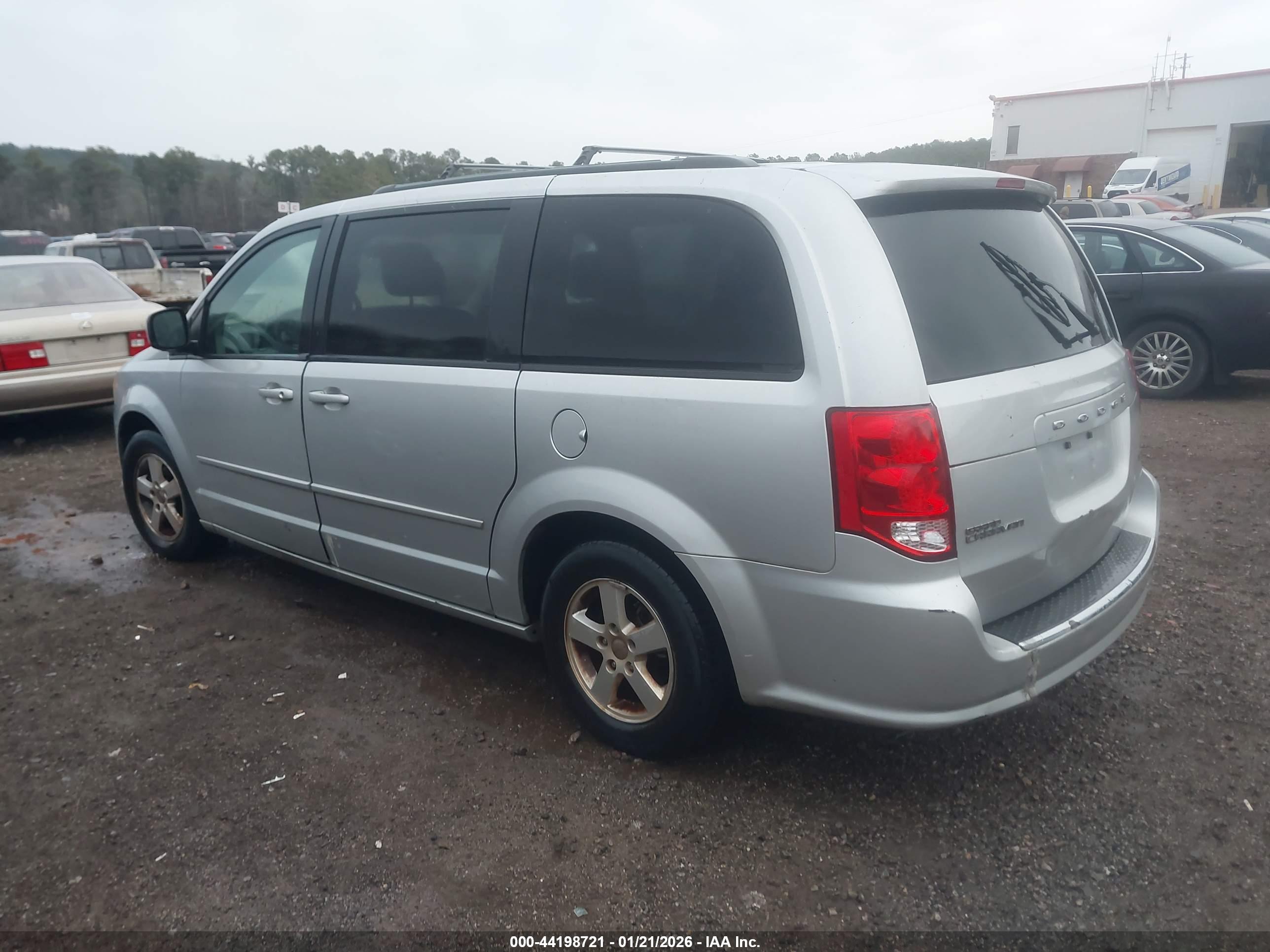 DODGE GRAND image 3