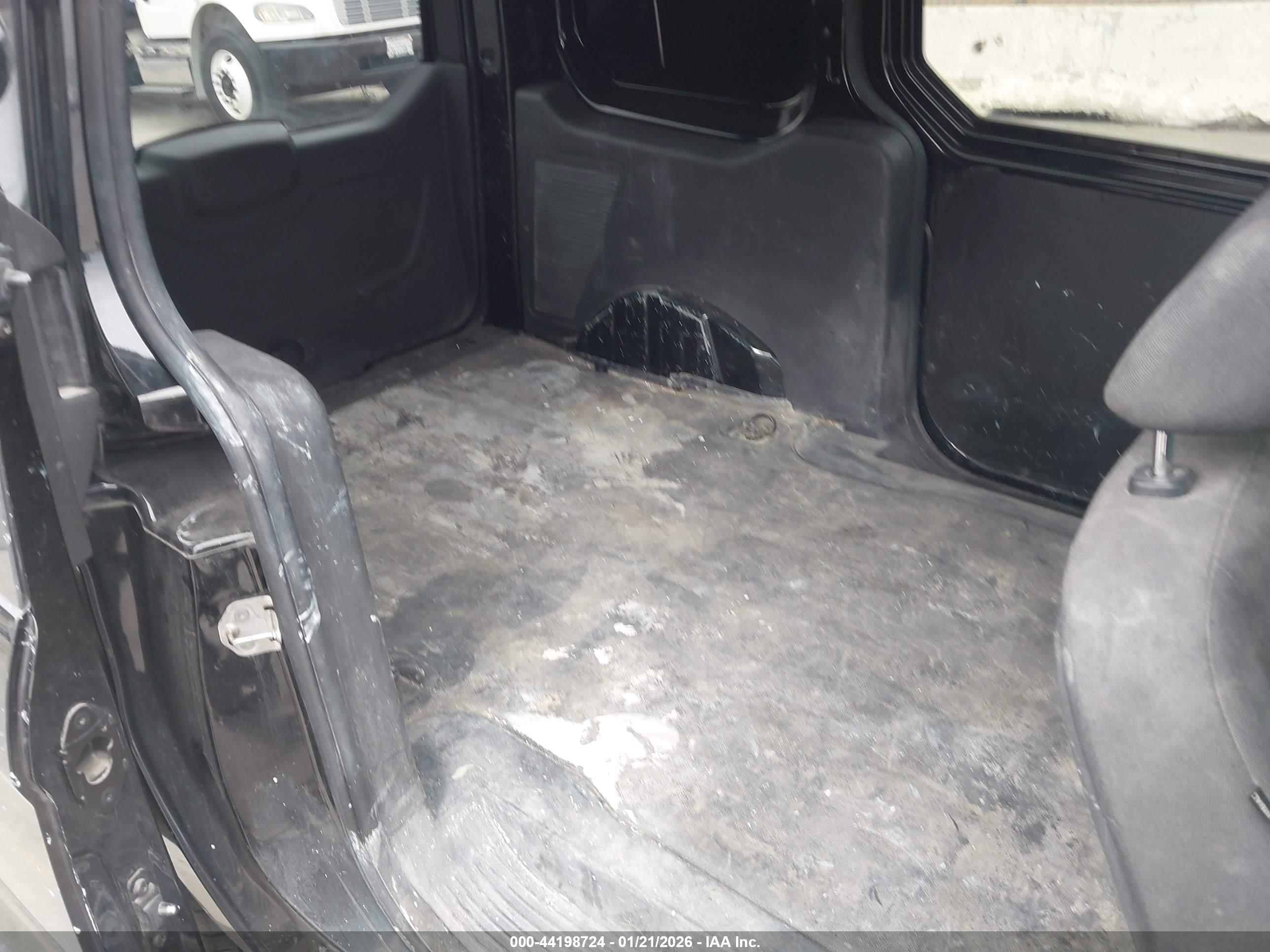 FORD TRANSIT image 8