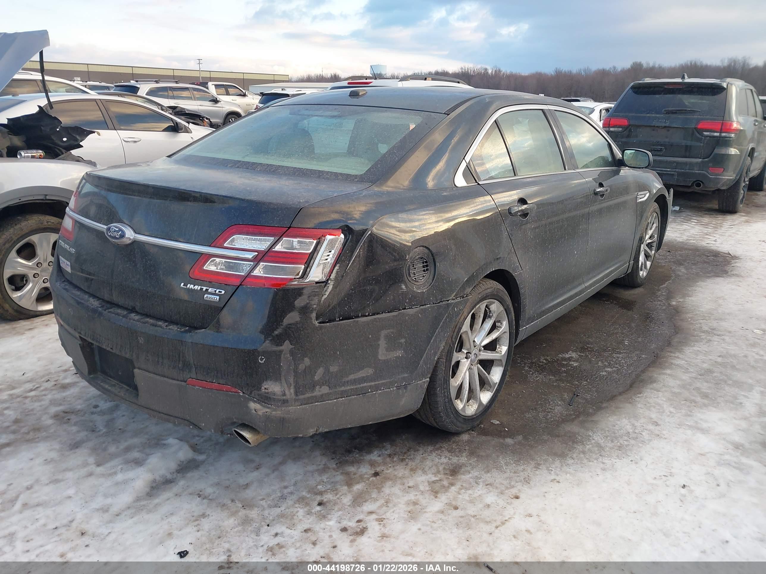 FORD TAURUS image 4