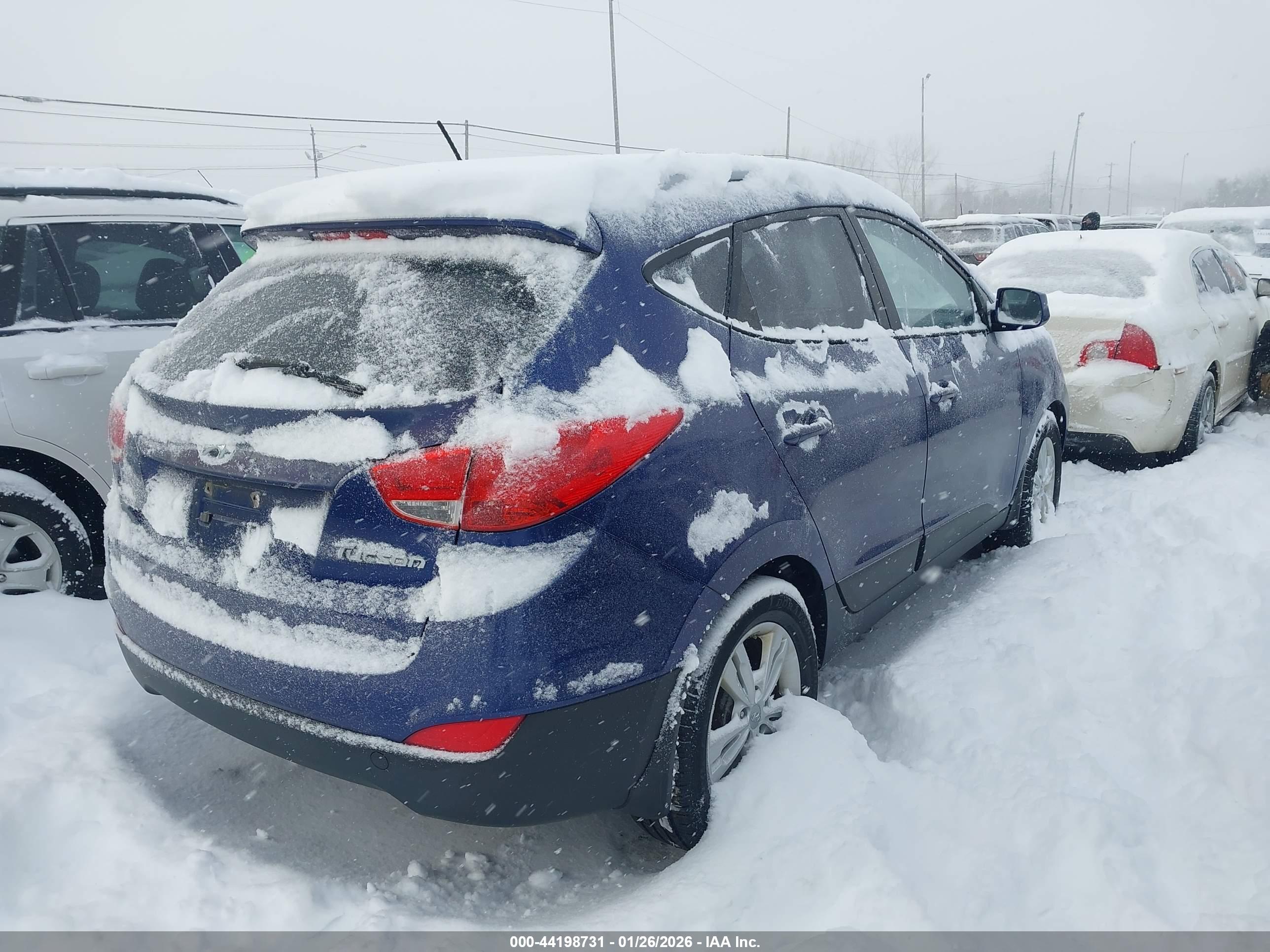 HYUNDAI TUCSON image 4