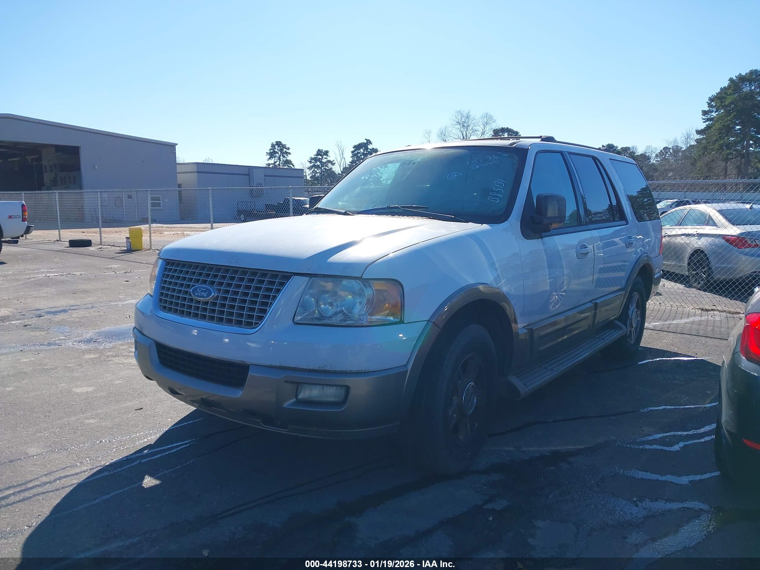 FORD EXPEDITION image 2