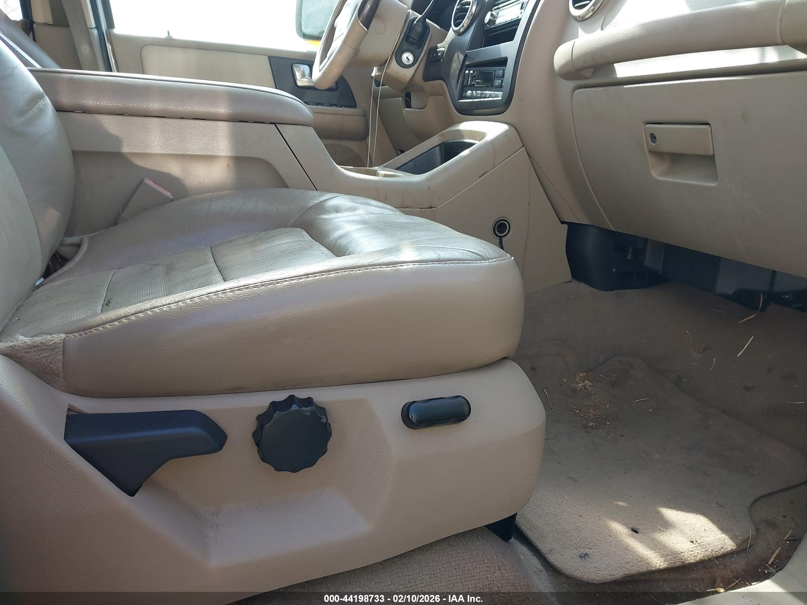 FORD EXPEDITION image 5