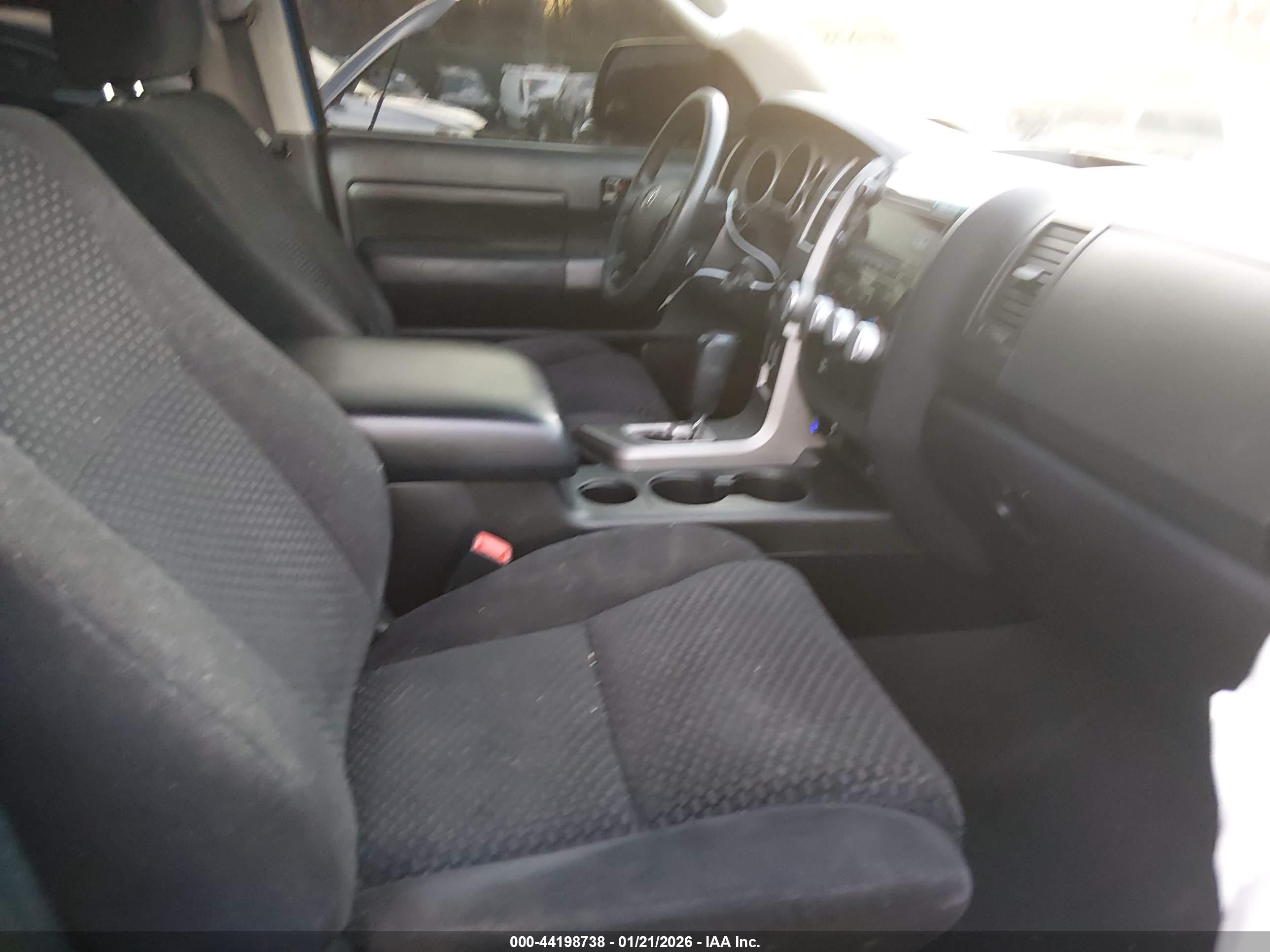 TOYOTA TUNDRA image 5