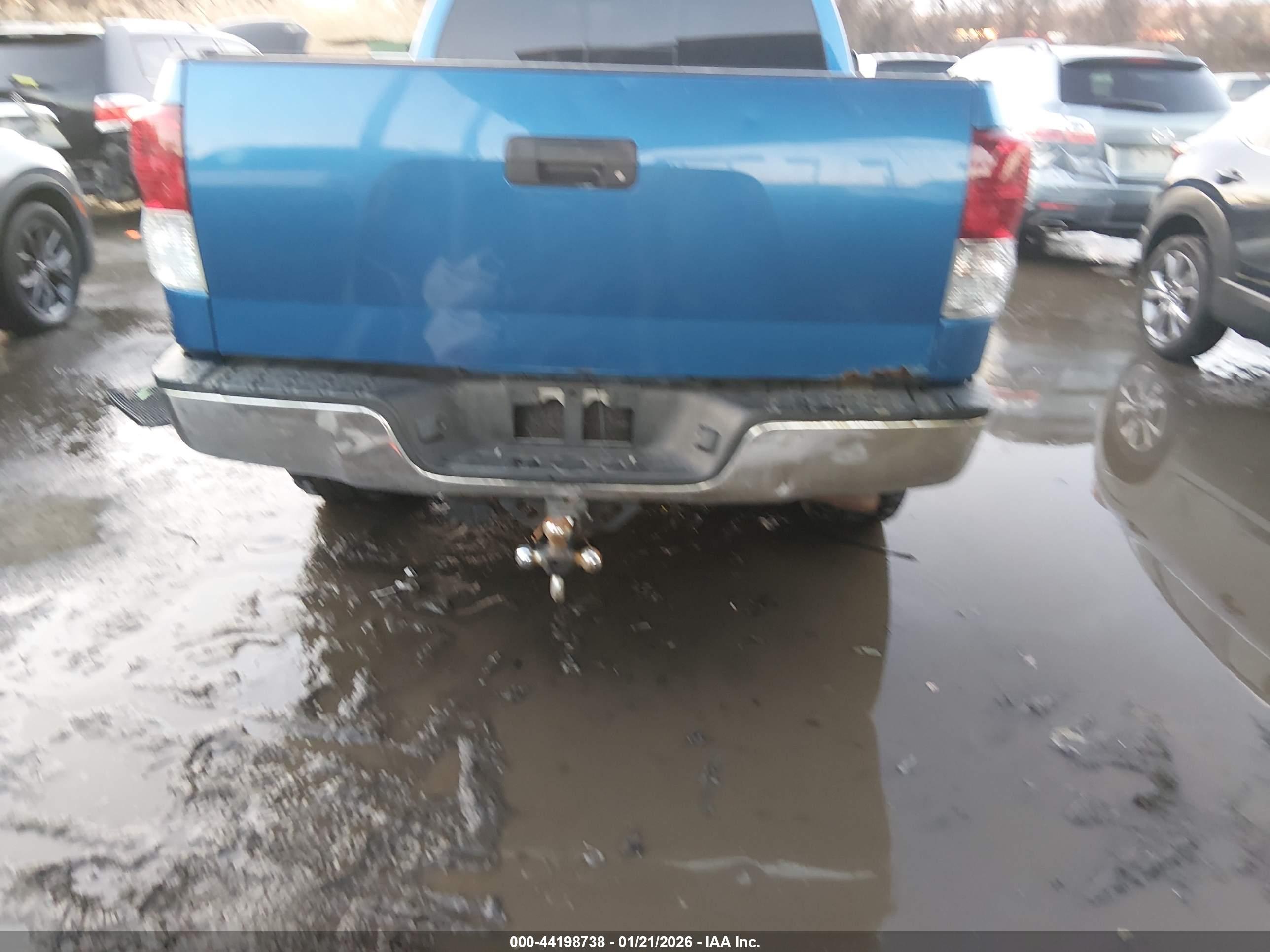 TOYOTA TUNDRA image 6