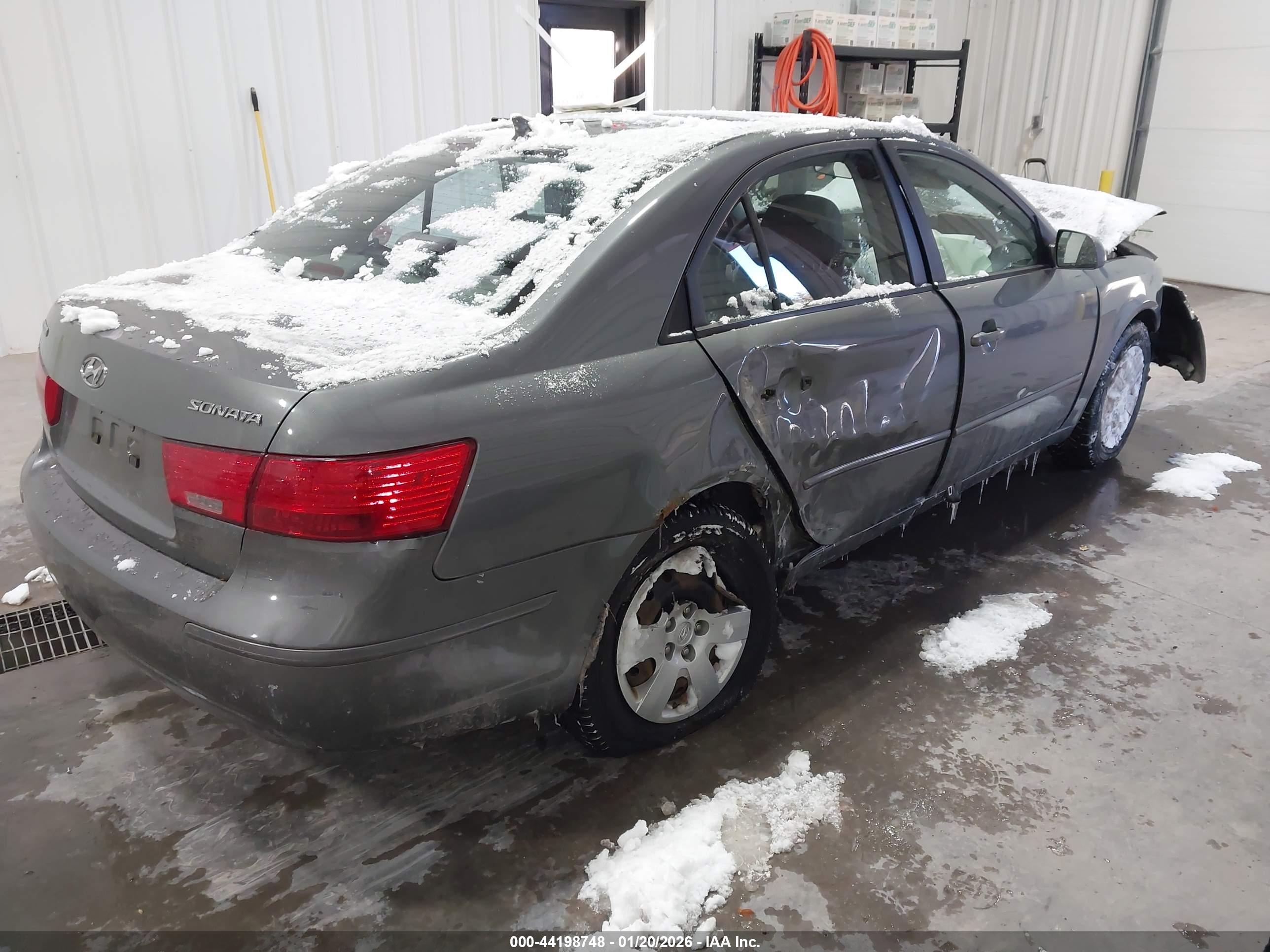 HYUNDAI SONATA image 4