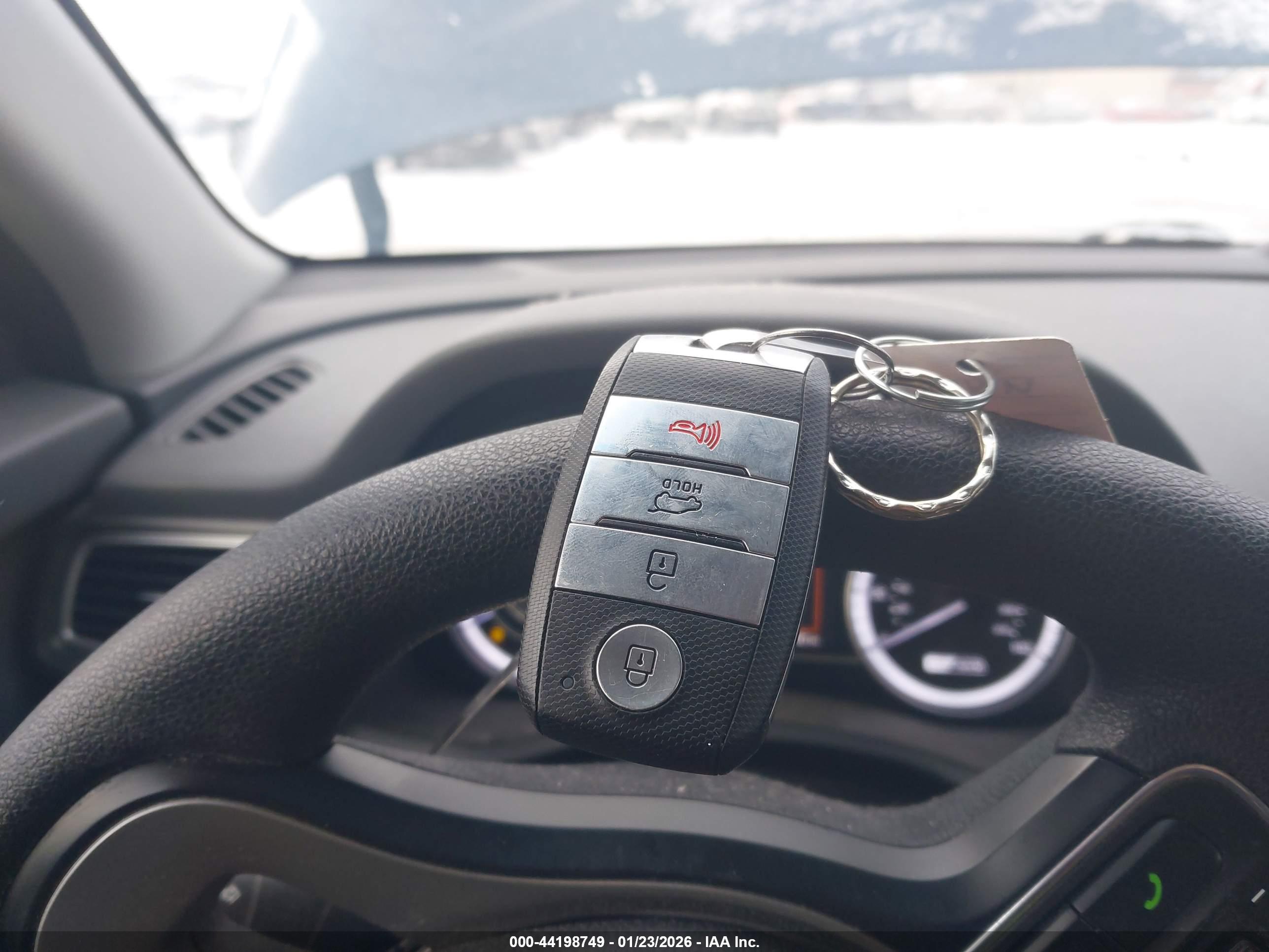 KIA NIRO image 11