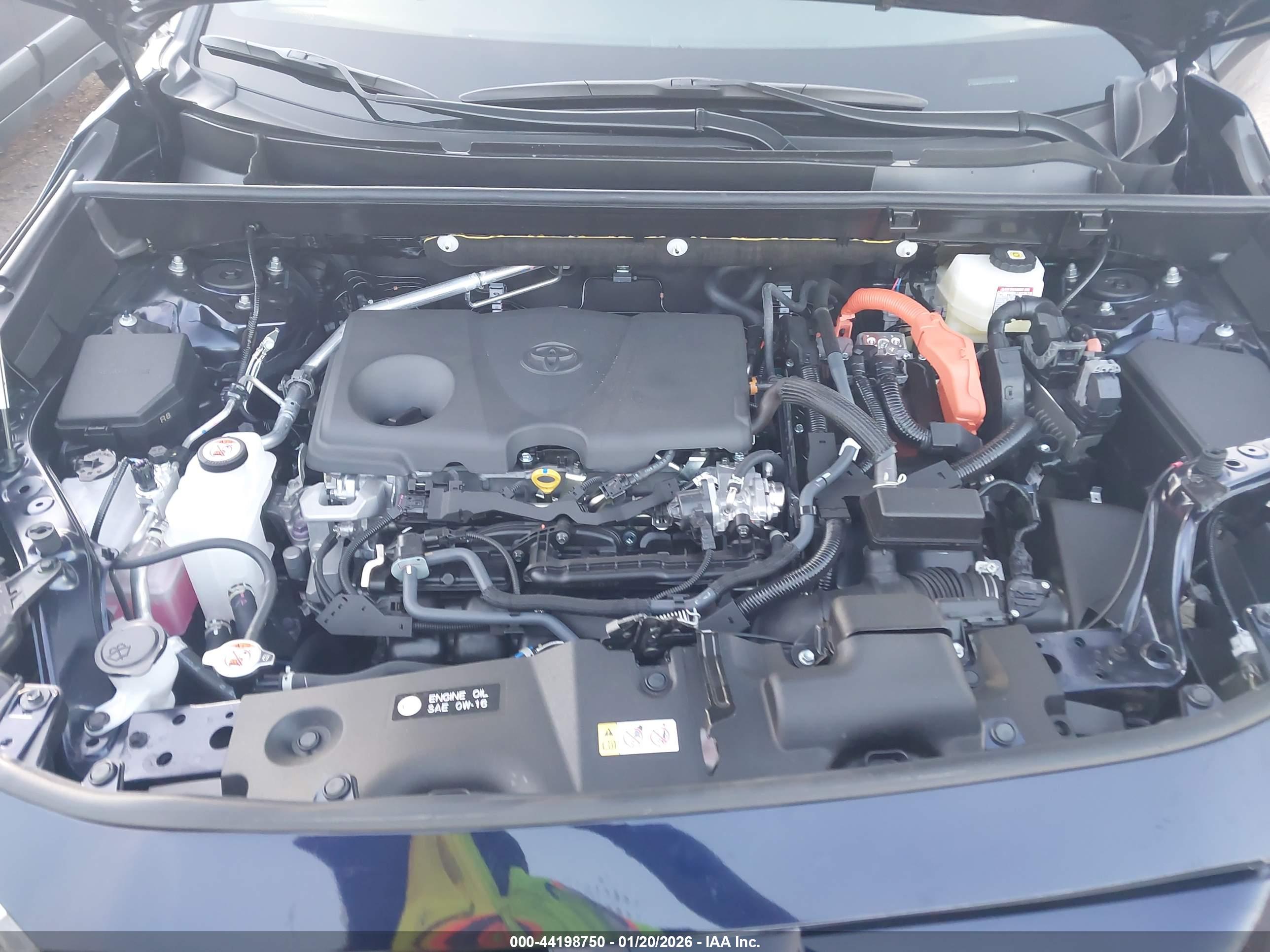 TOYOTA RAV4 image 10